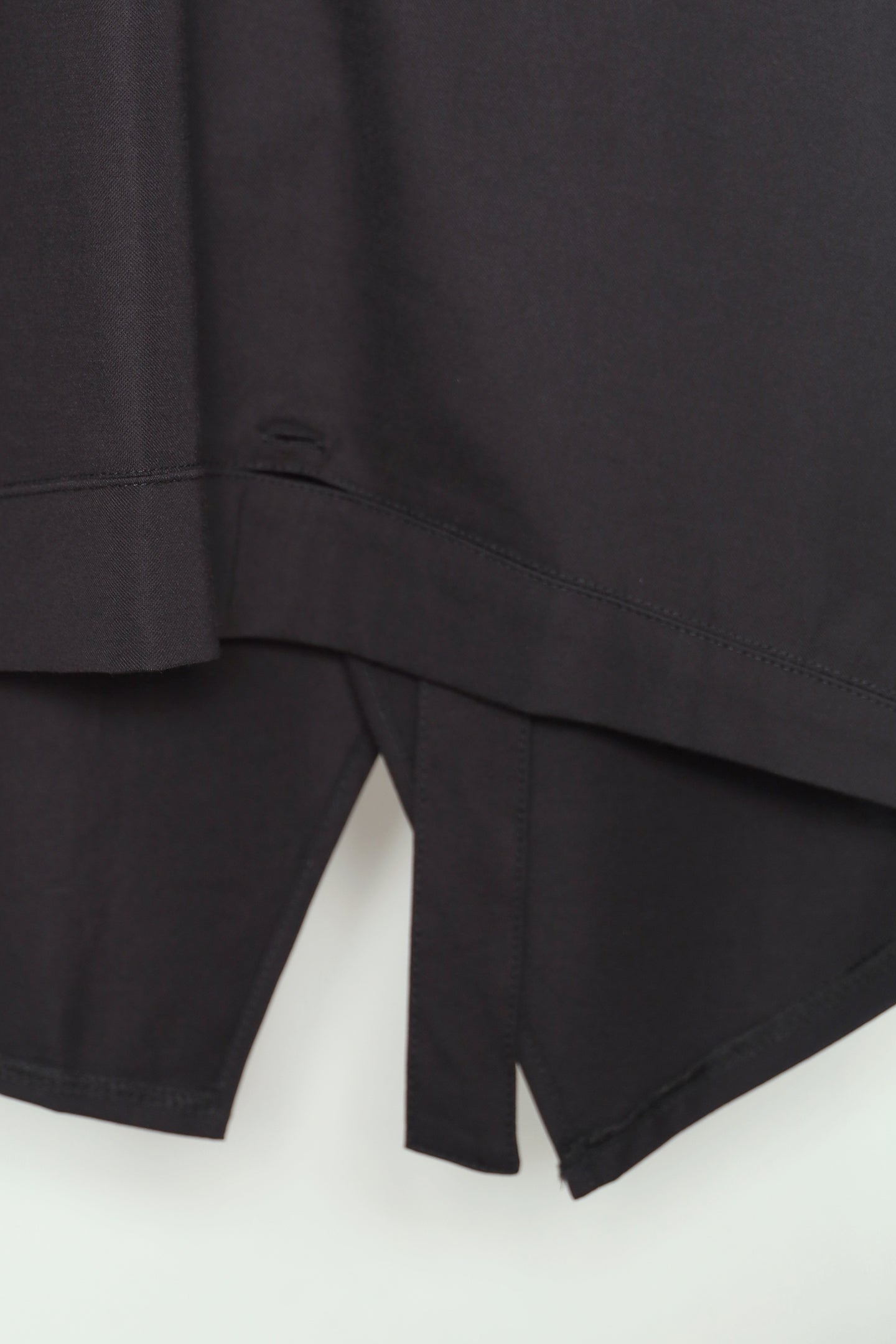 Easy By TE - Joraine Pocket Top in Black