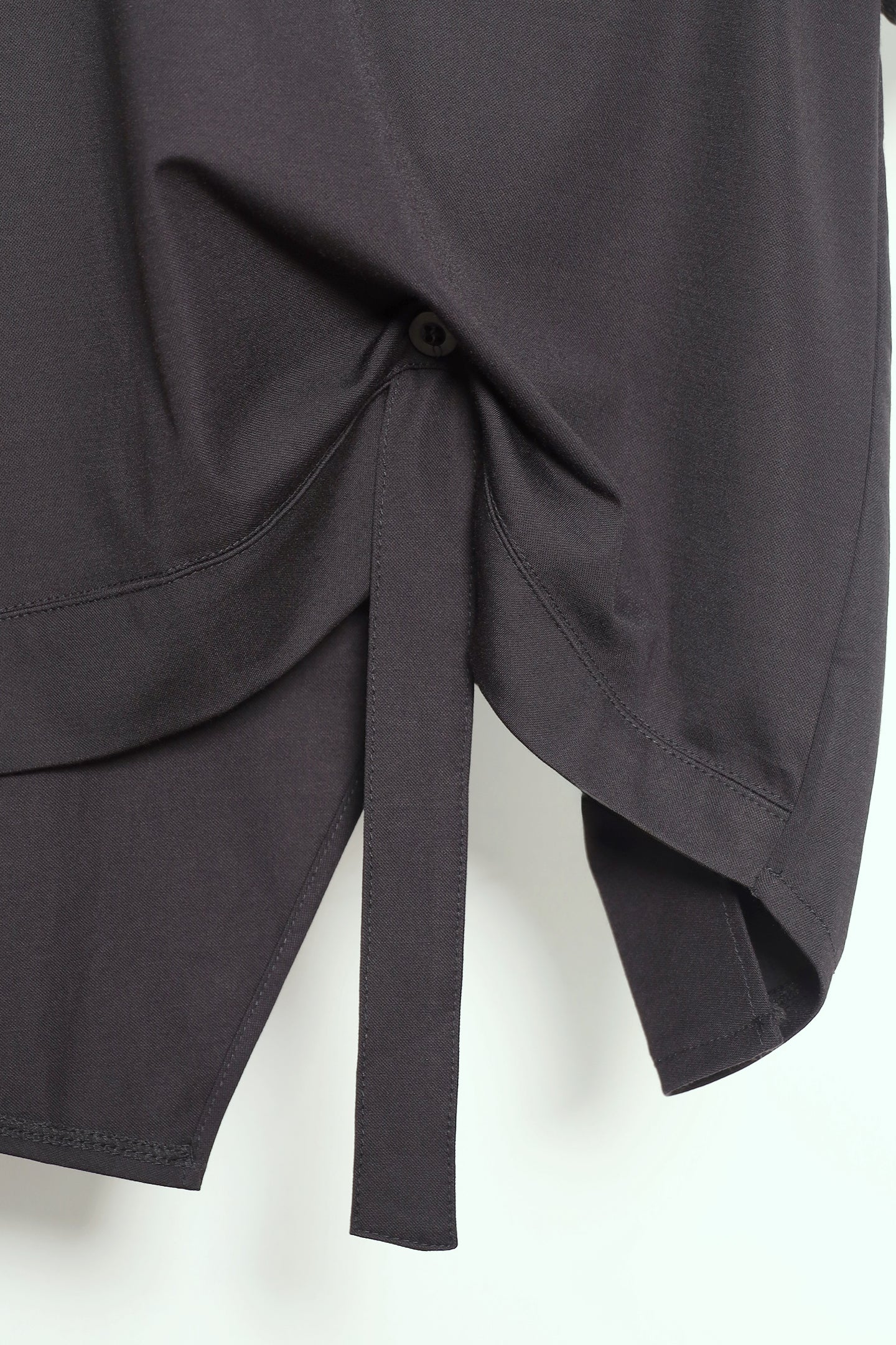 Easy By TE - Joraine Pocket Top in Black