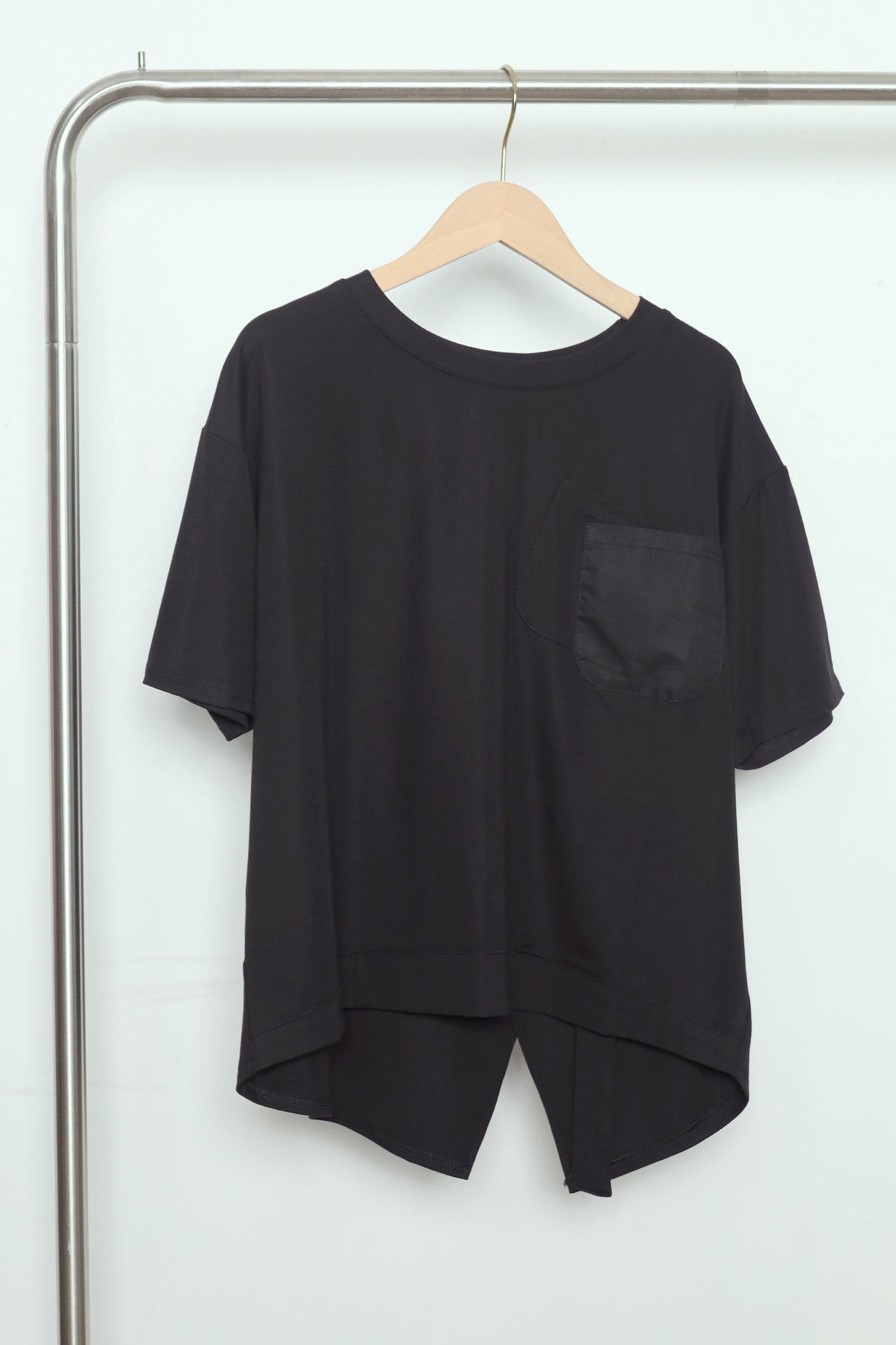 Easy By TE - Joraine Pocket Top in Black