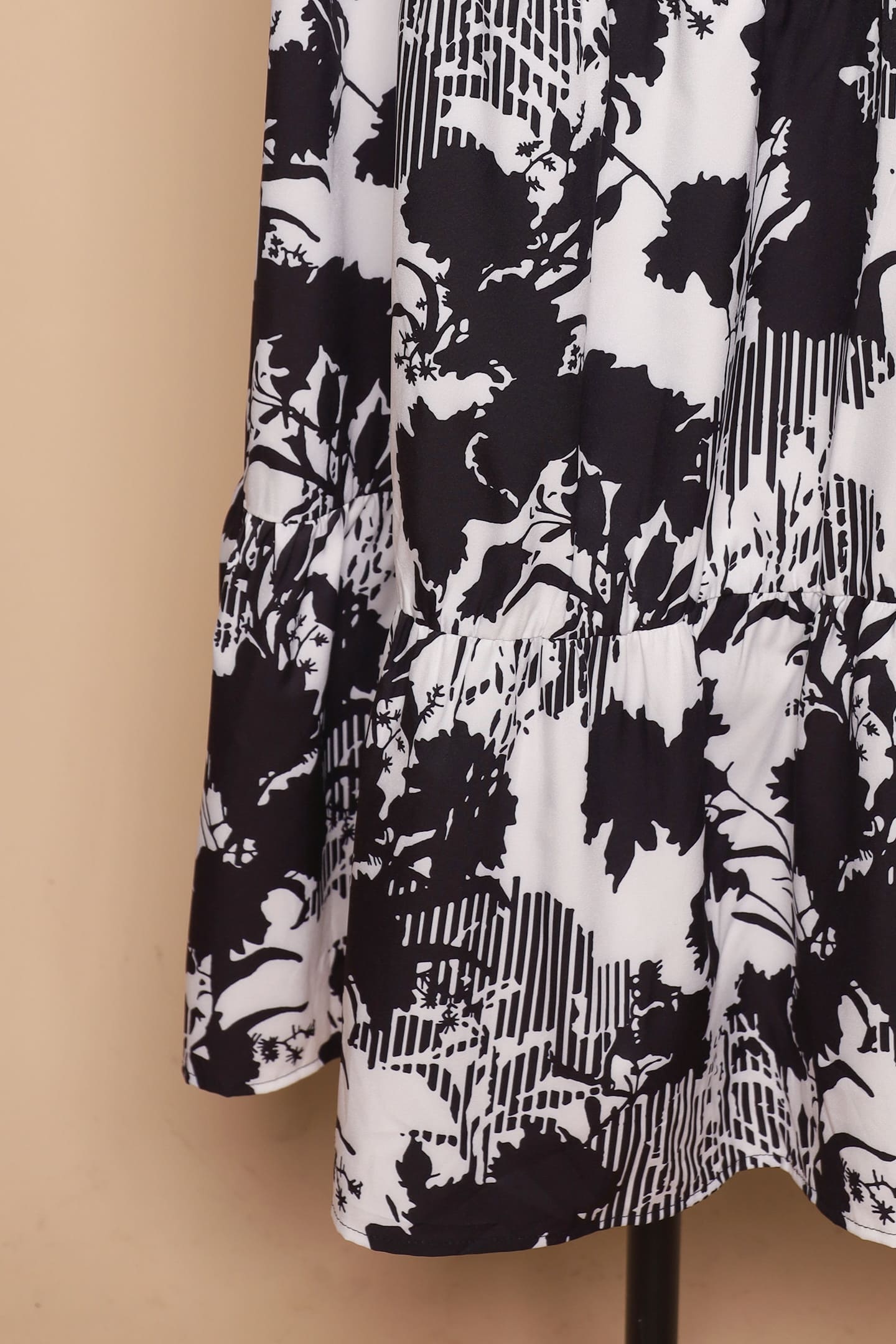 PO - Jolin 2 in 1 Skirt Set in Floral Noir