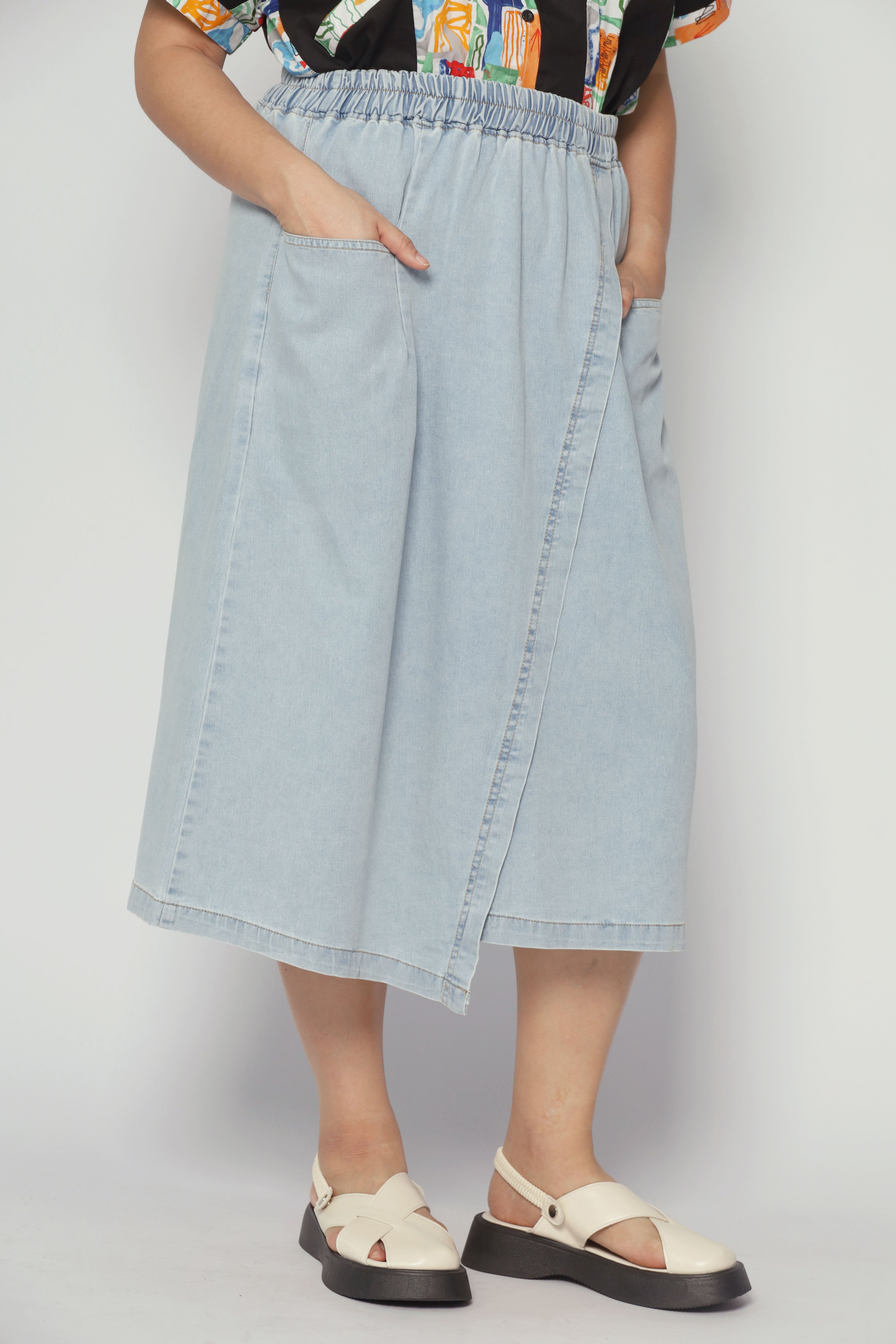 Karla Skirt in Light Blue Denim