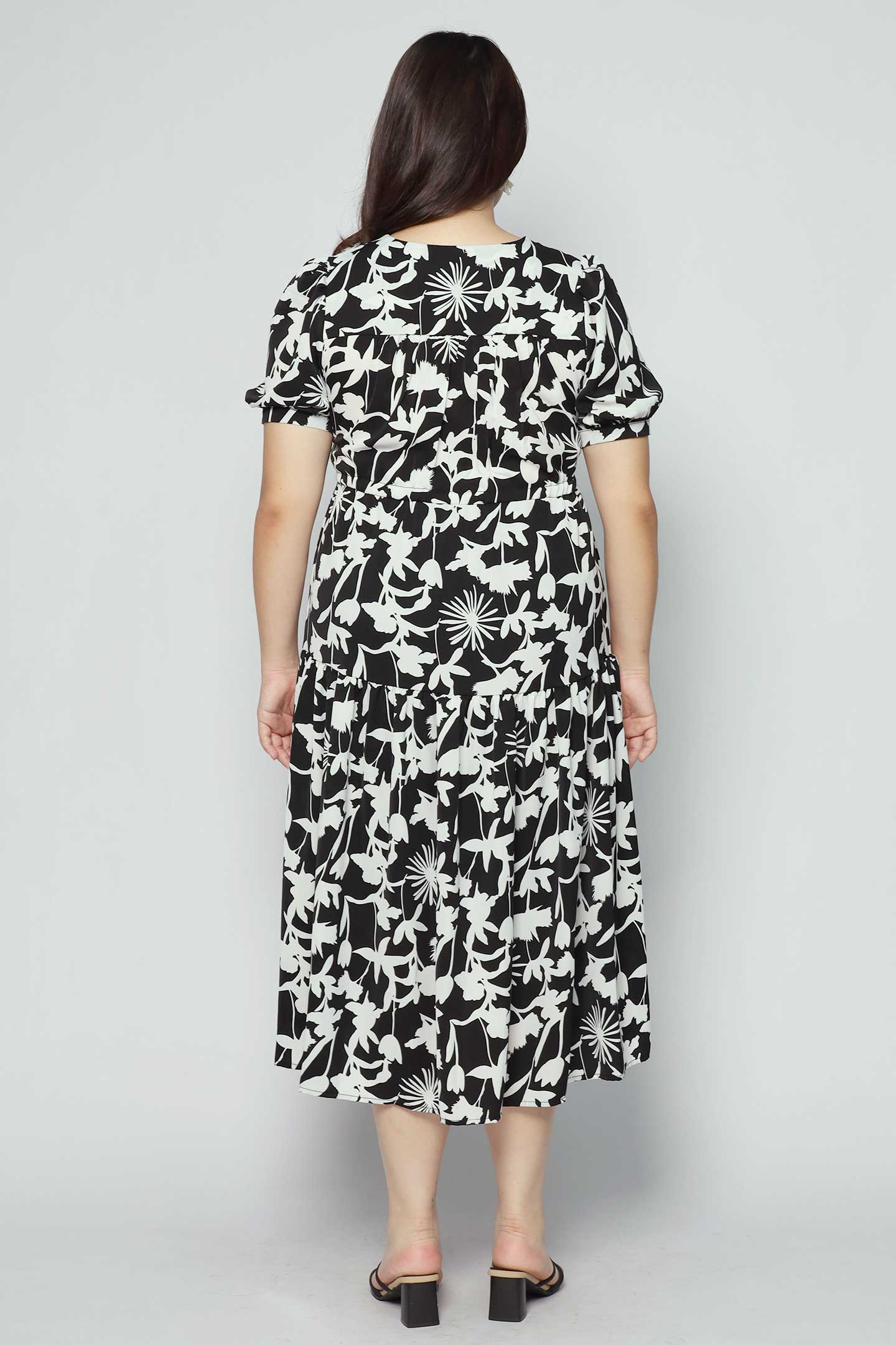 Kerine Dress in BW Flowers