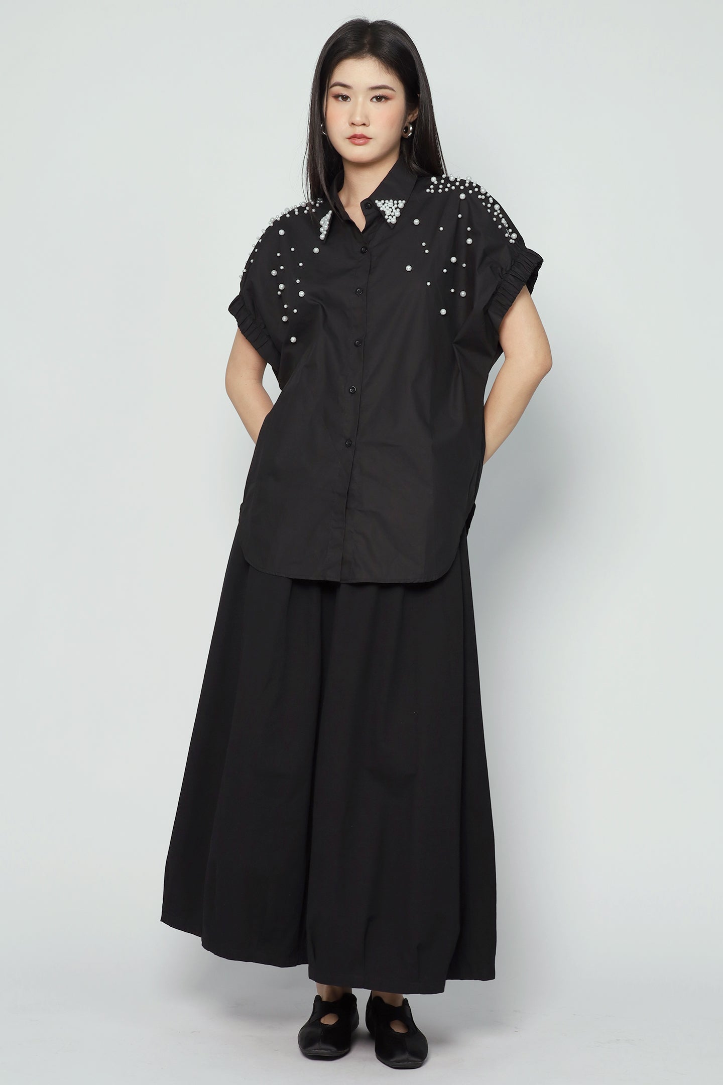 Ling Pearl Top in Black