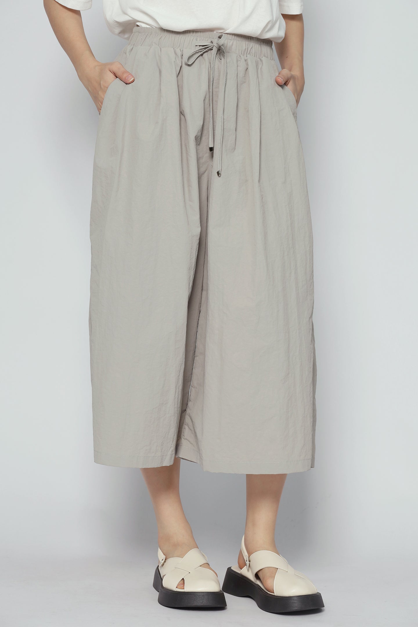 Backorders Laia 3 in 1 Vest Top and Pants Set in Grey White