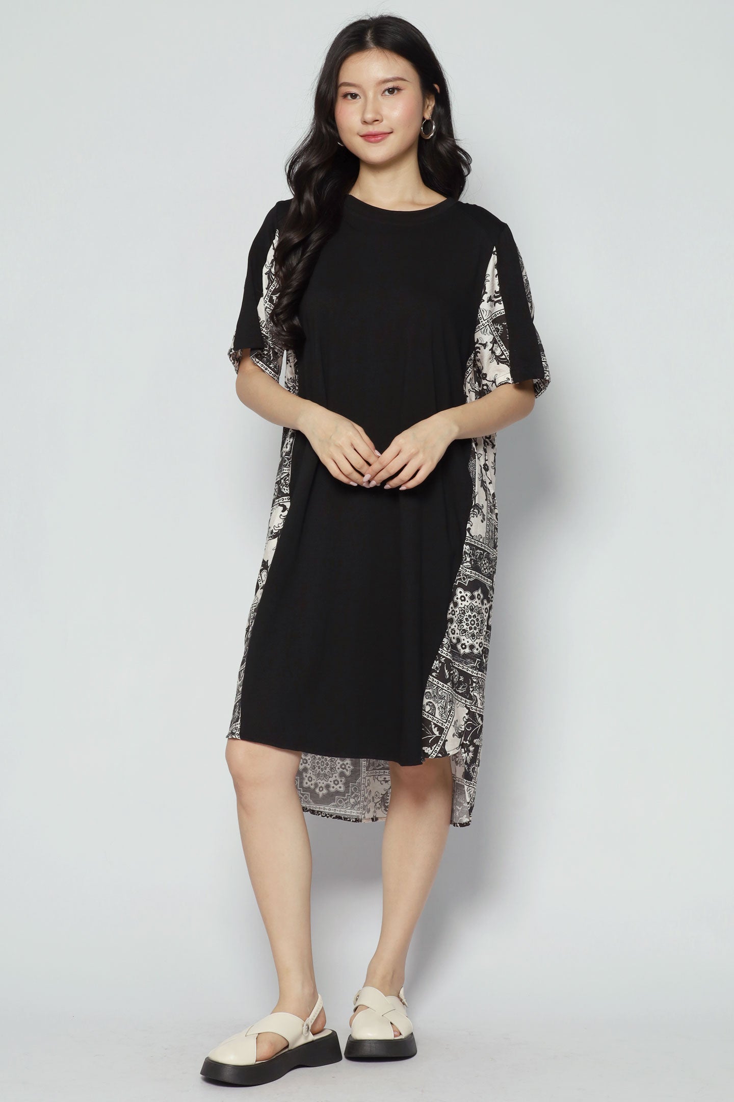 Lee Dress in Monochrome Paisley