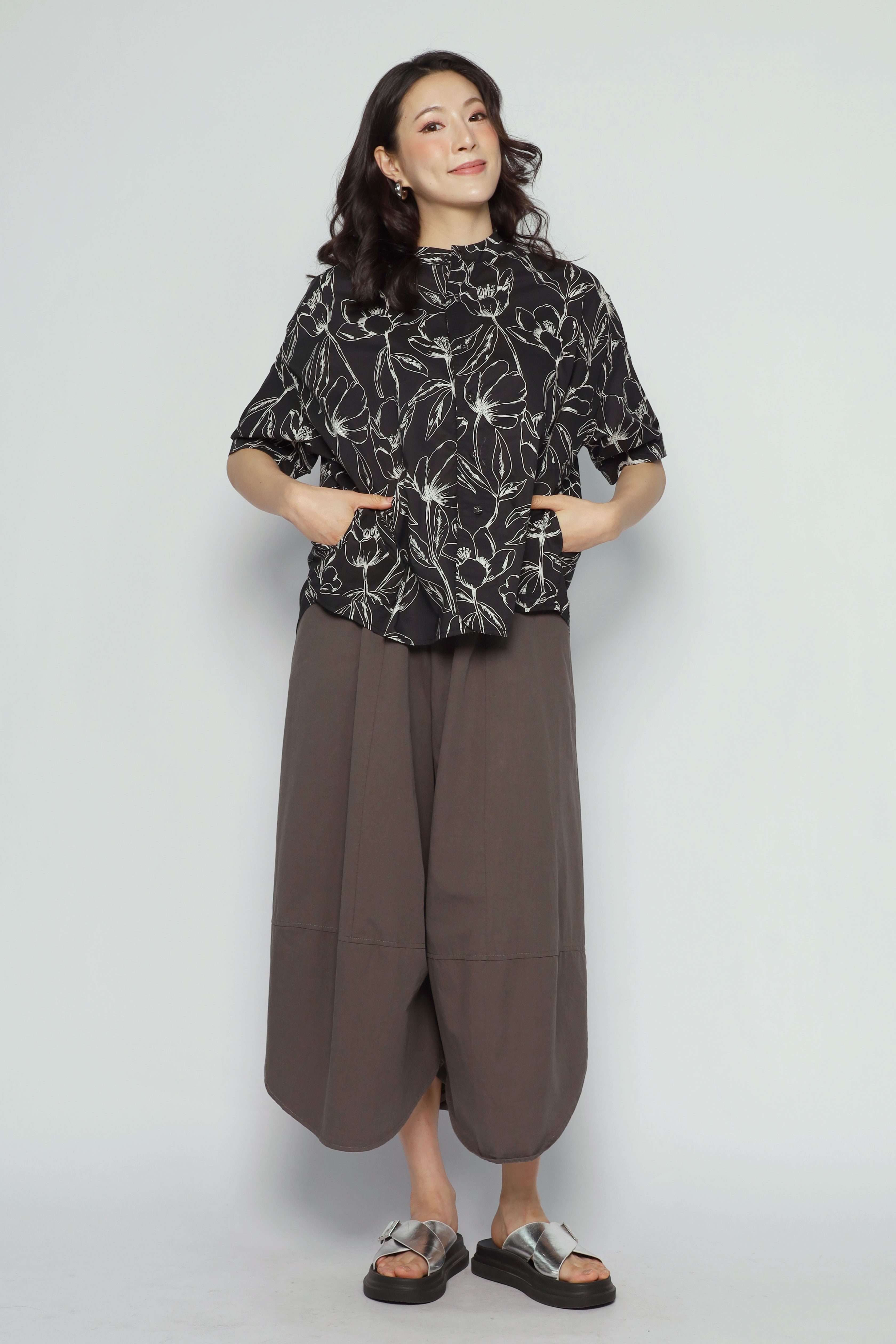 Liam Top in Subtle Floral