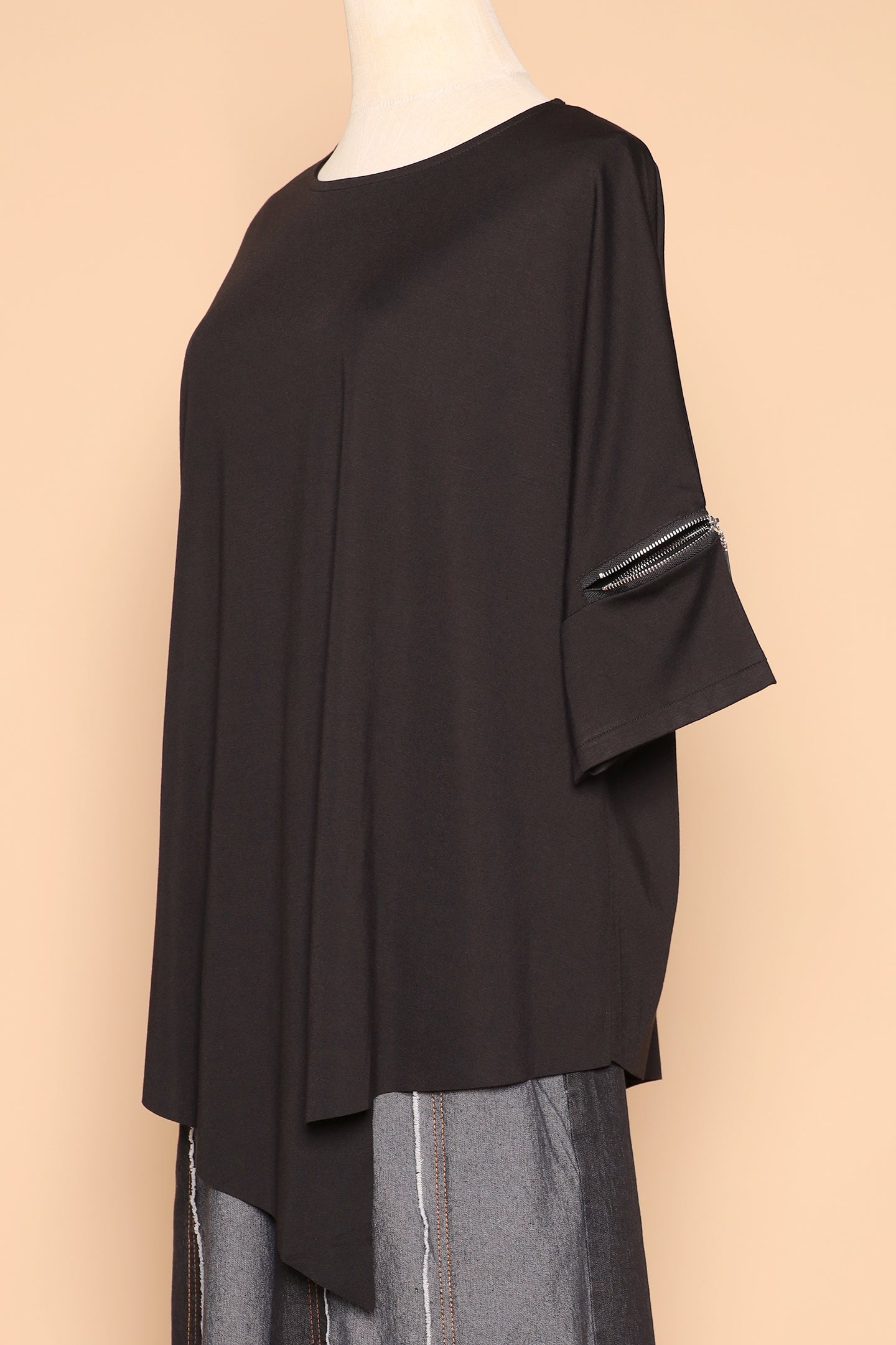 PO - Milako Zipper Top