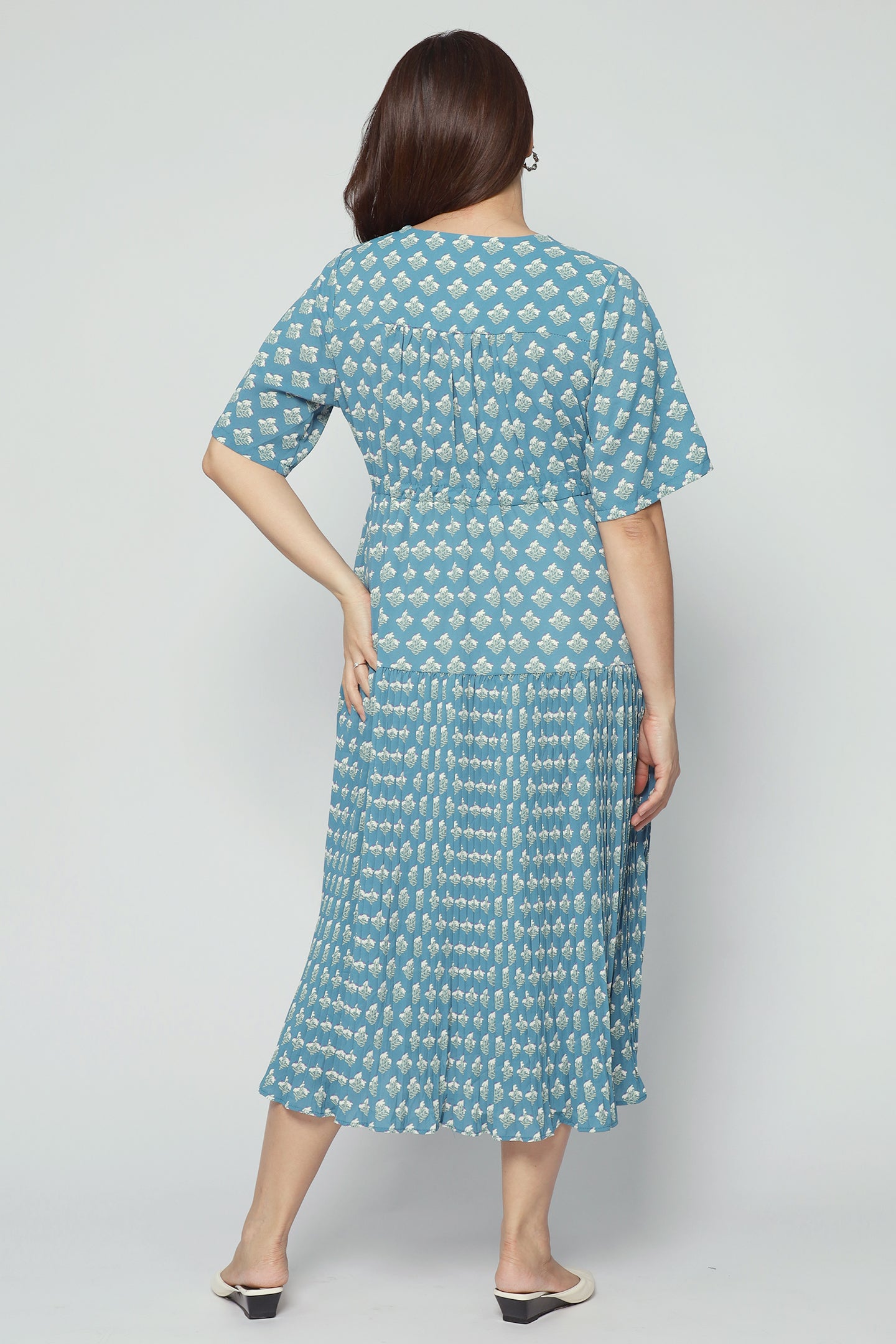 Backorders Ramie Dress in Blue Floral
