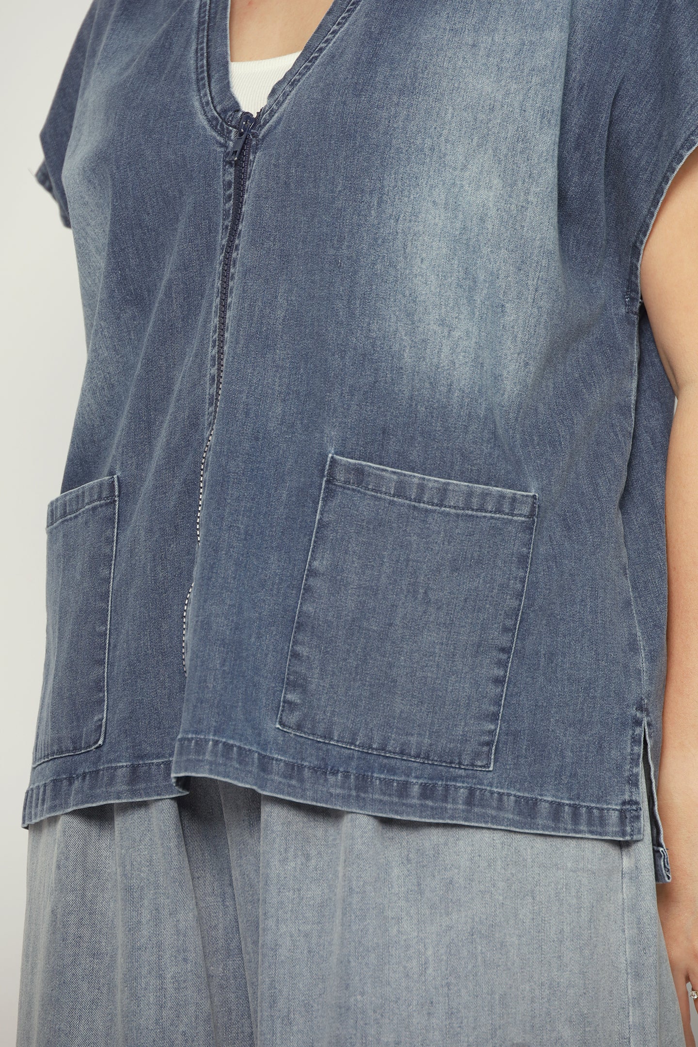 Ryanne Zipper Jacket in Dark Denim