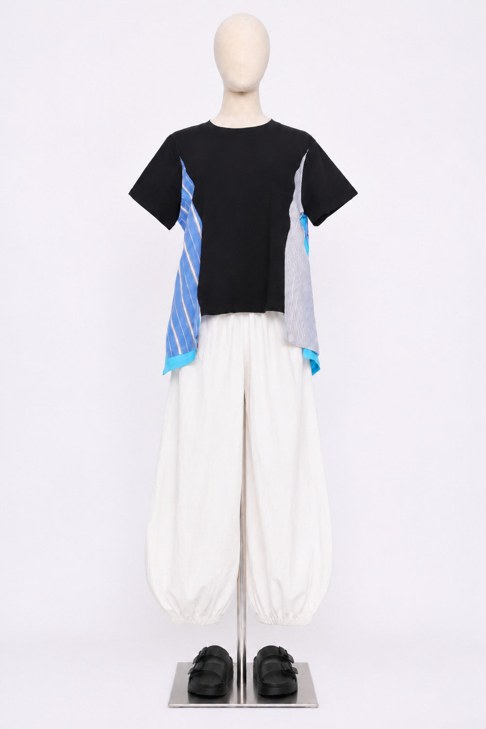 PO - Saki Pinstripes Top in Black