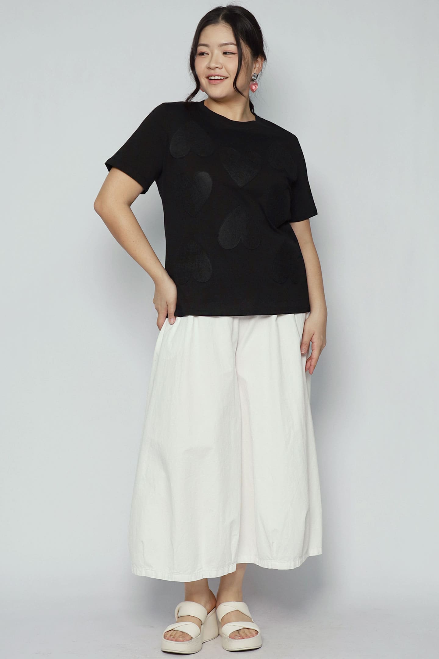 Saranghae Hearts Top in Black