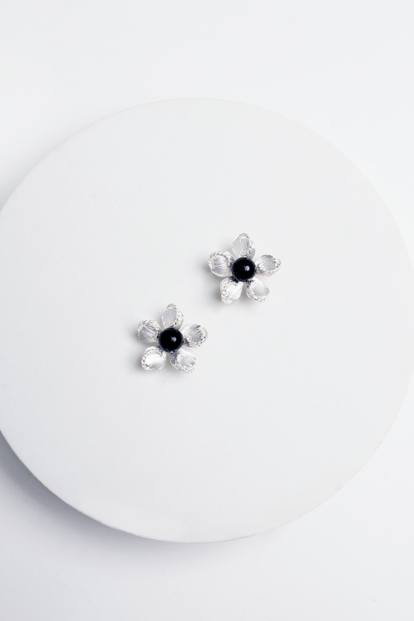 Vintage Metal Flower Earrings