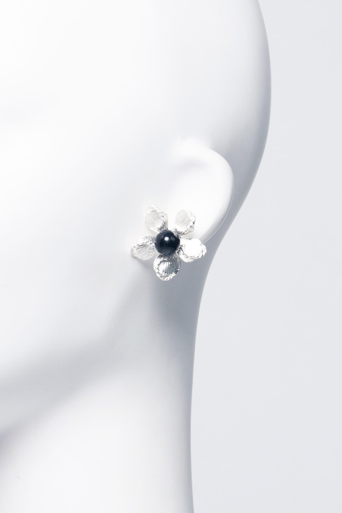 Vintage Metal Flower Earrings