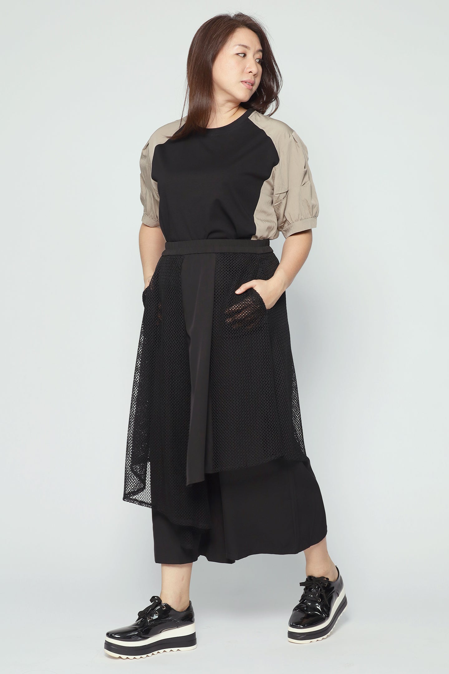 Backorders Vick Netted Culottes in Black
