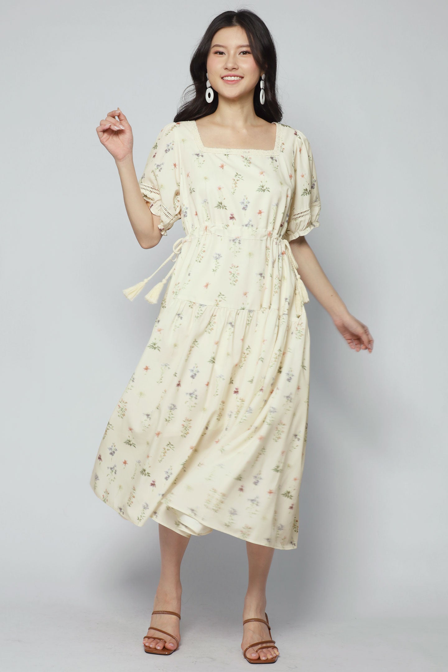 Victoria Dress in Floral Field