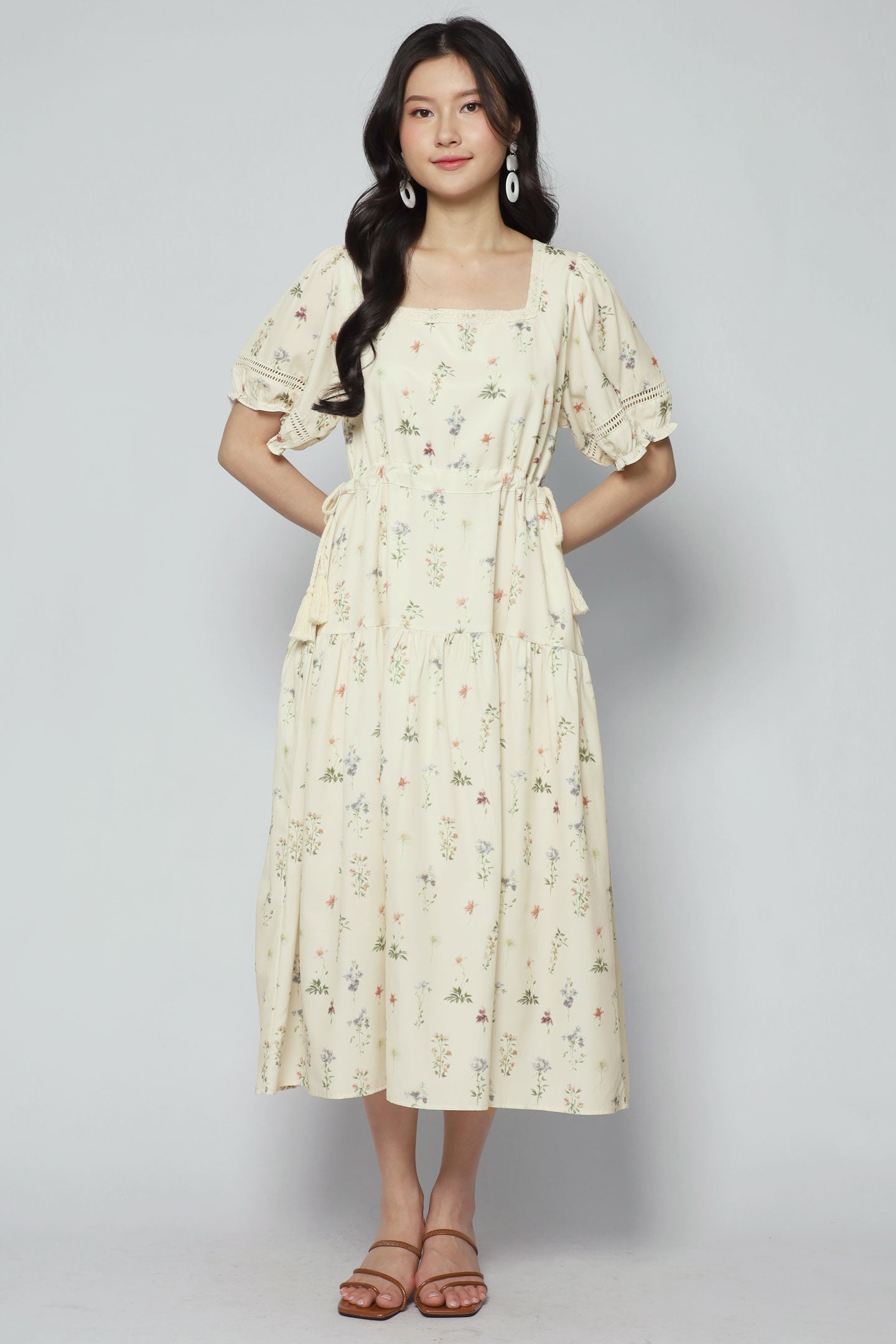 Victoria Dress in Floral Field