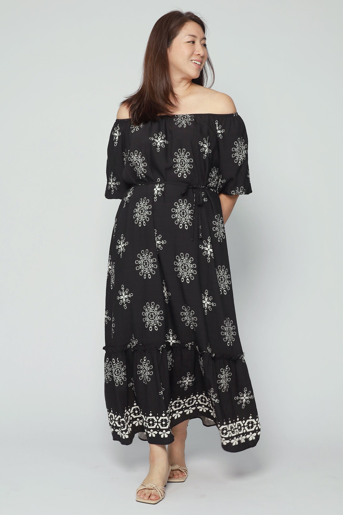 Wenya Dress in Black