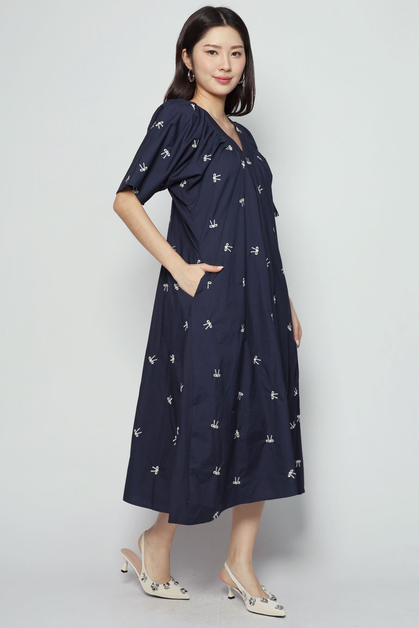 Whitney V Dress in Ribbon Bloom