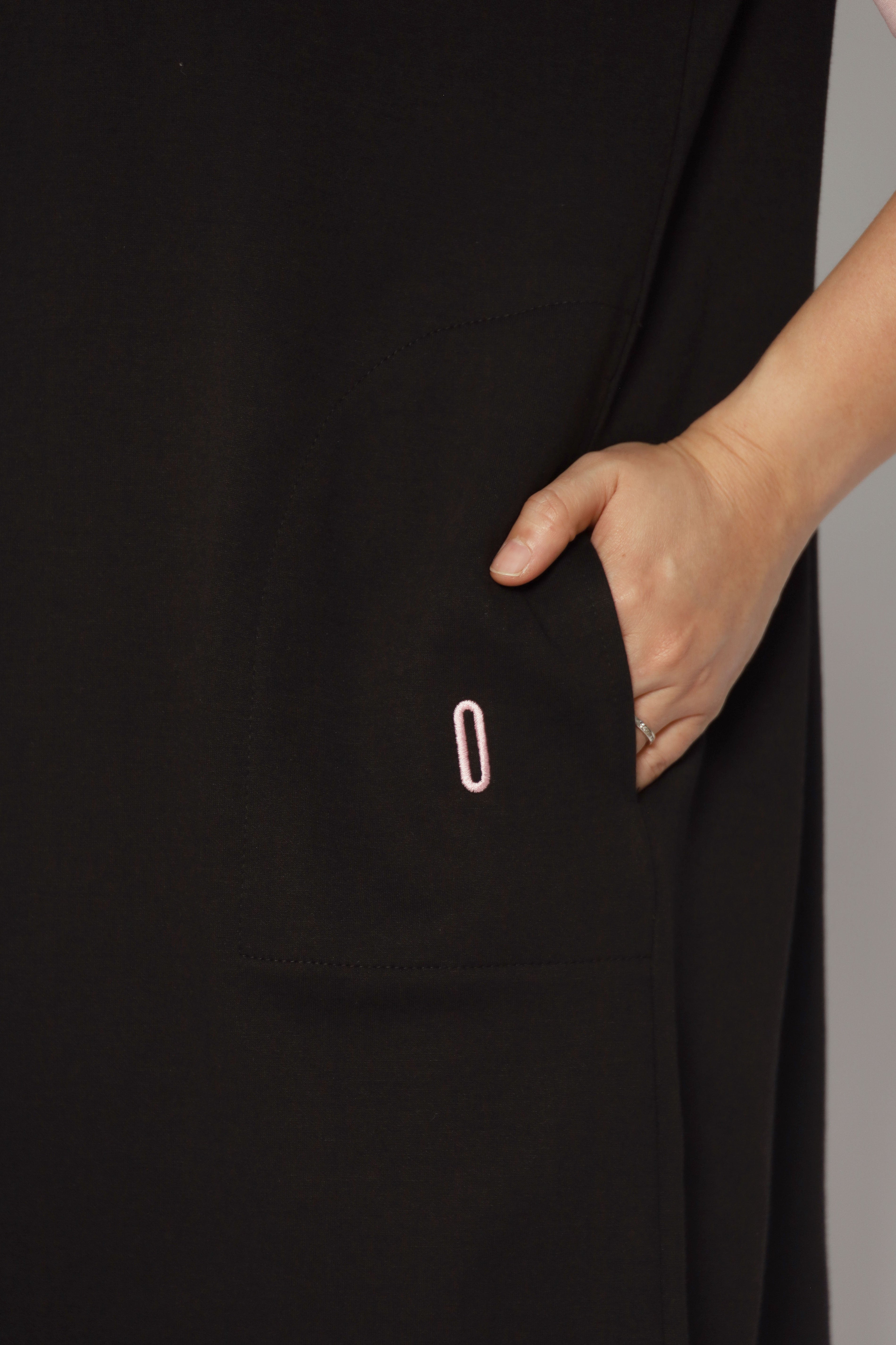 Backorder Zaria Contrast Sleeves Dress