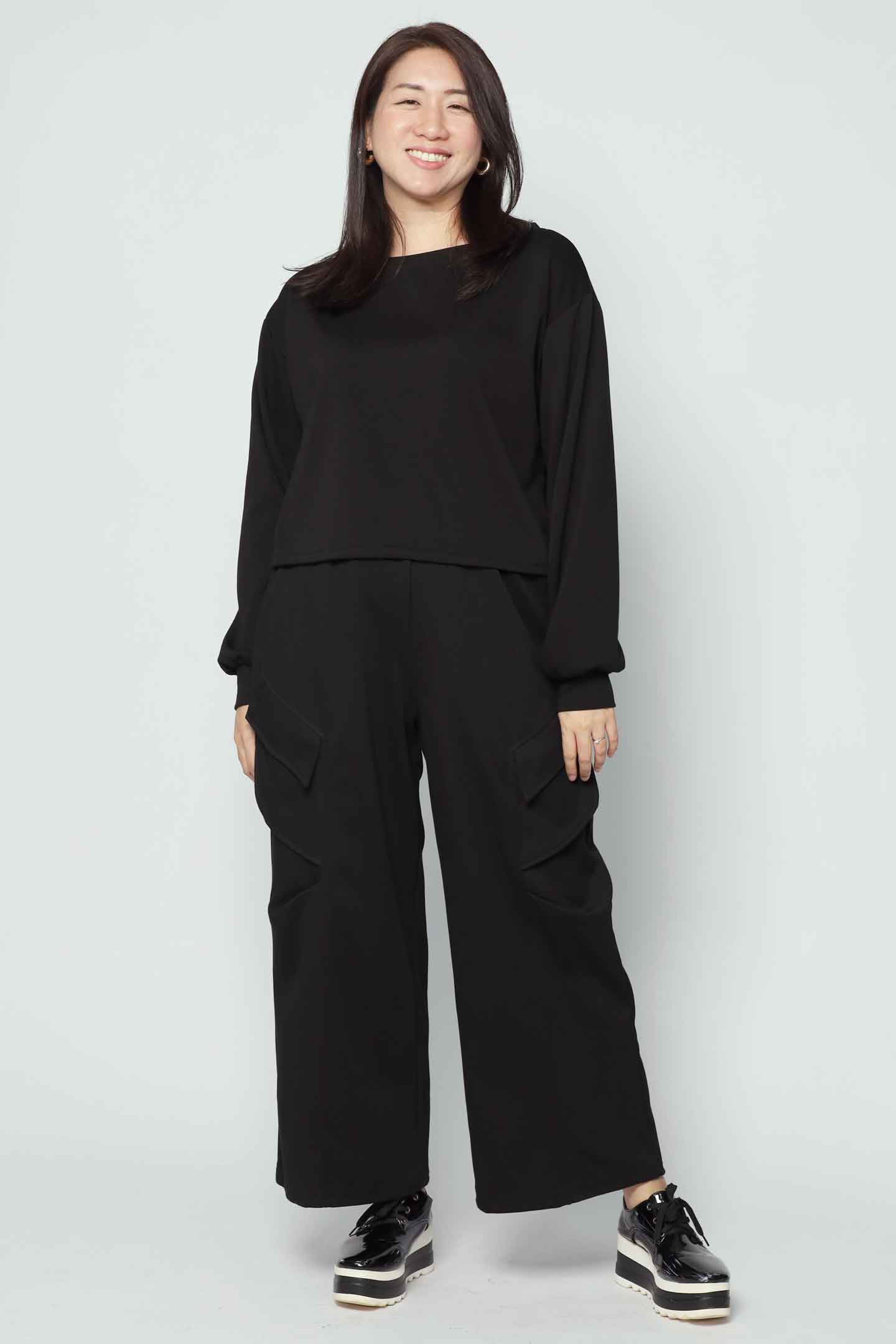 Aero Cargo Pants in Black