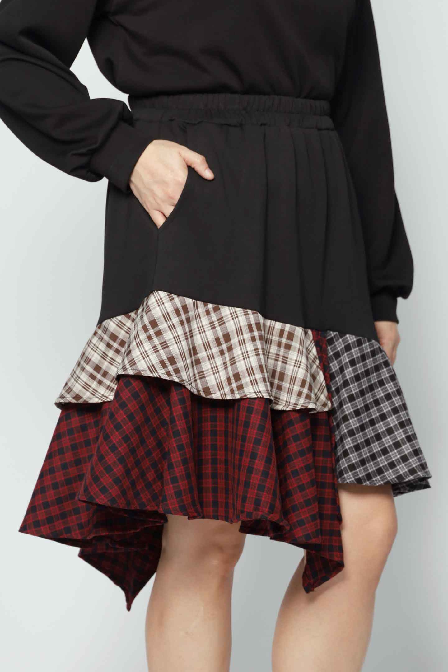 Aira Skirt in Checks