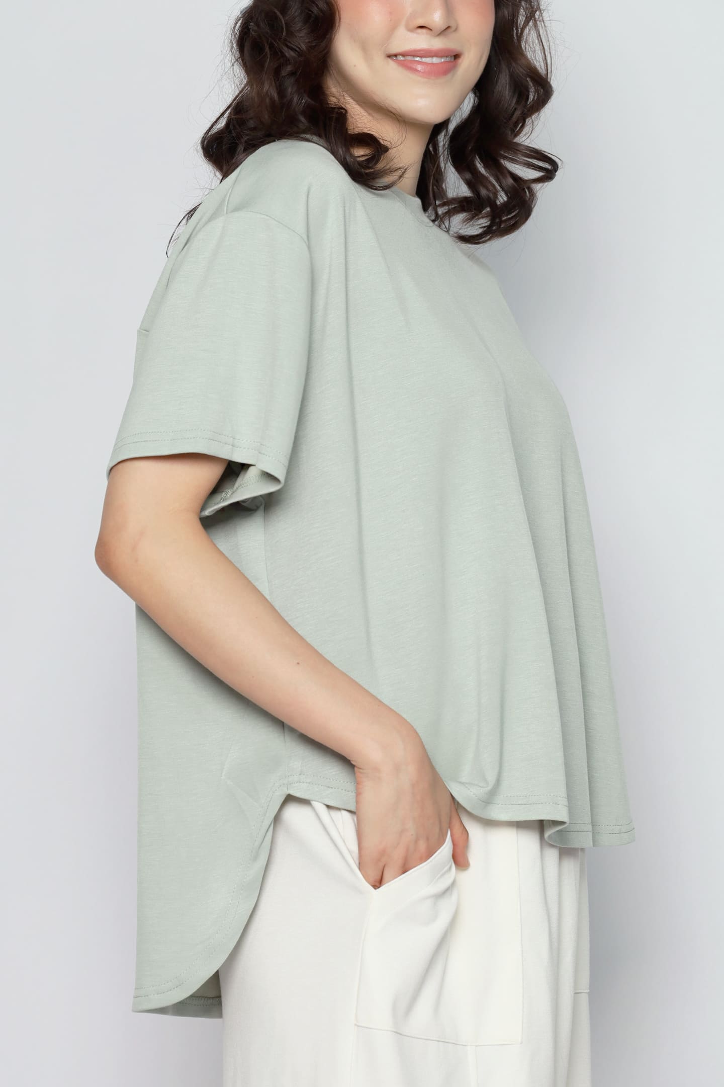 JOY - Airy Top in Green