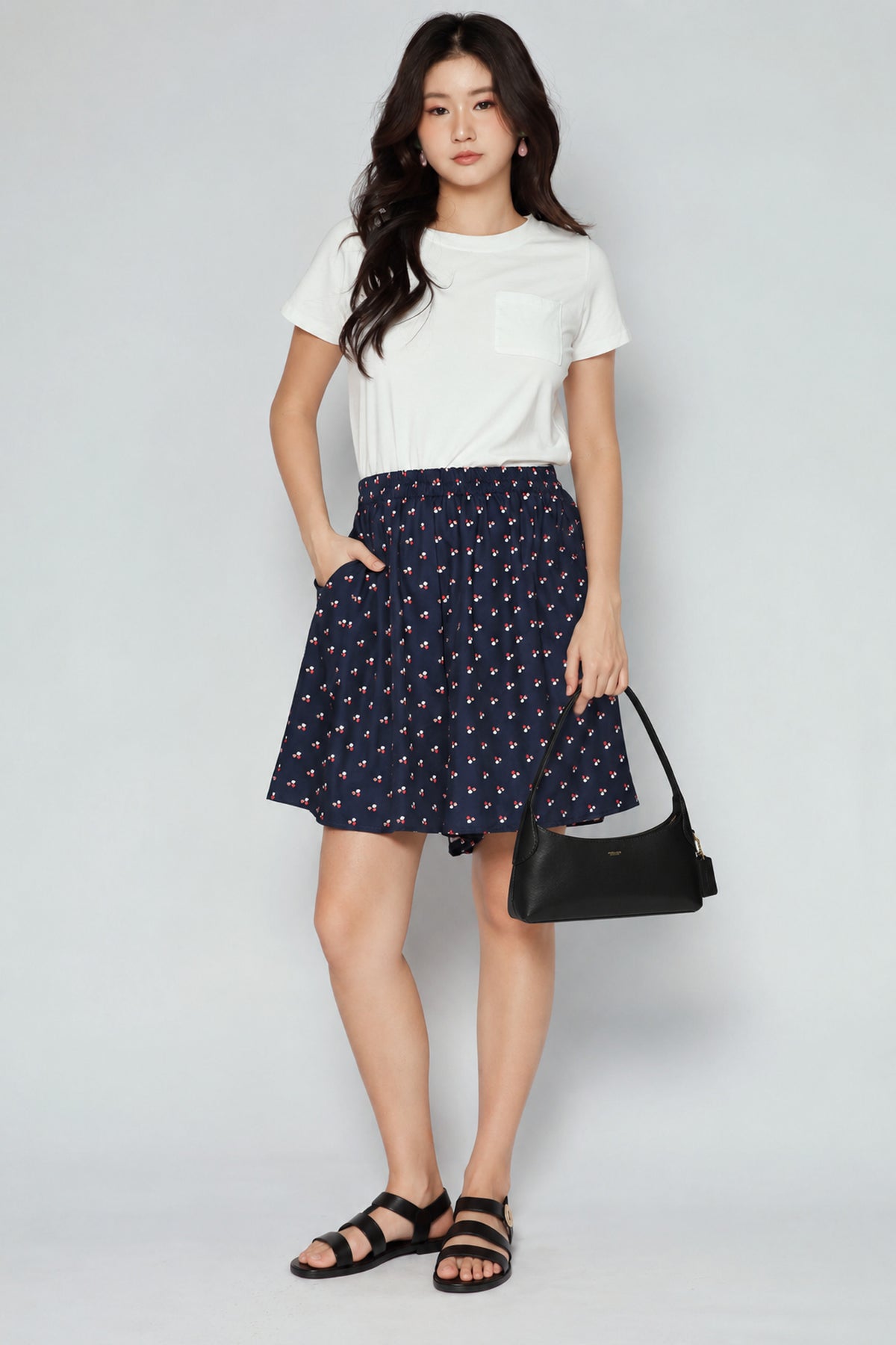 Ari Shorts in Trio Heart