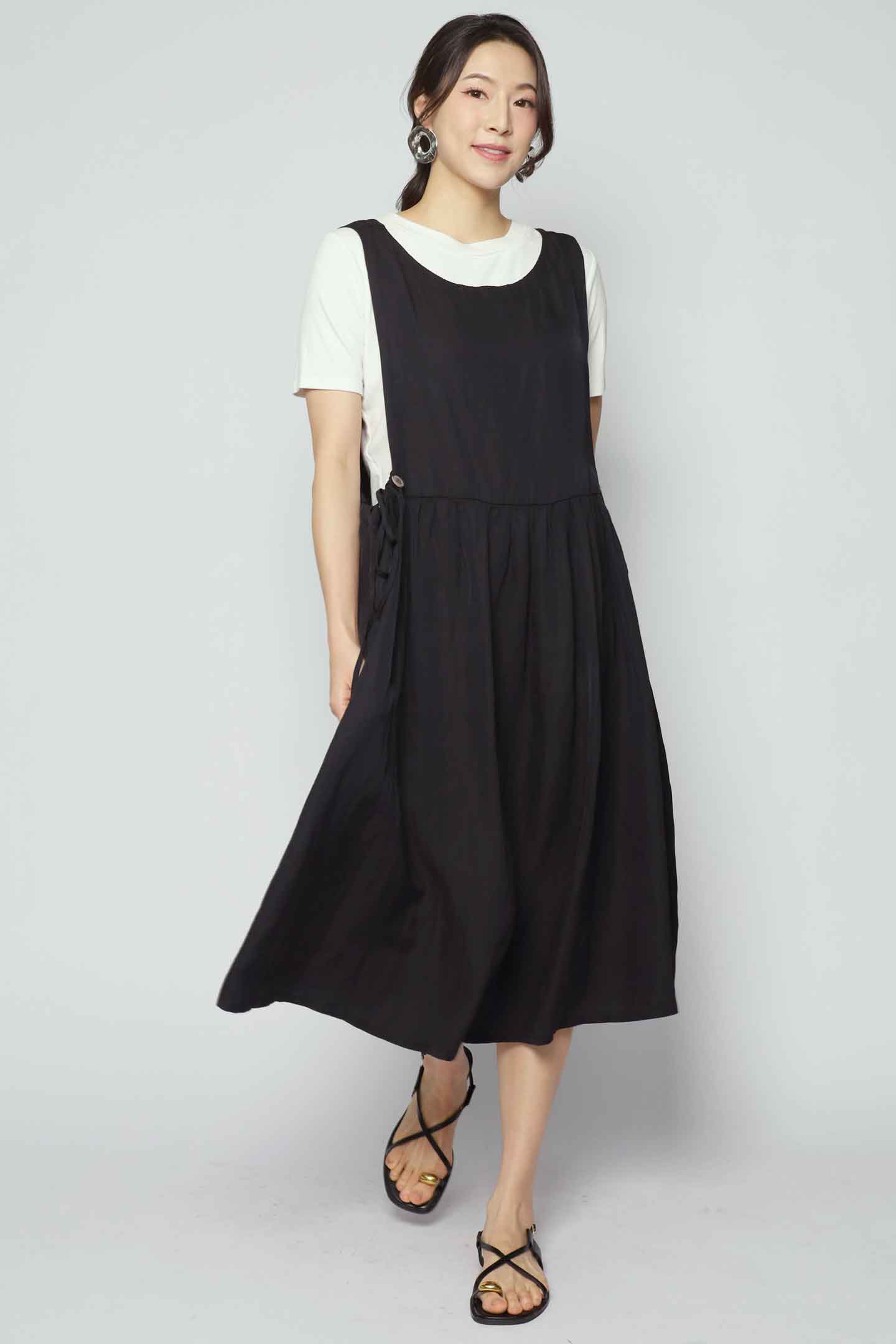 Bingbing Pinafore Dress in Black