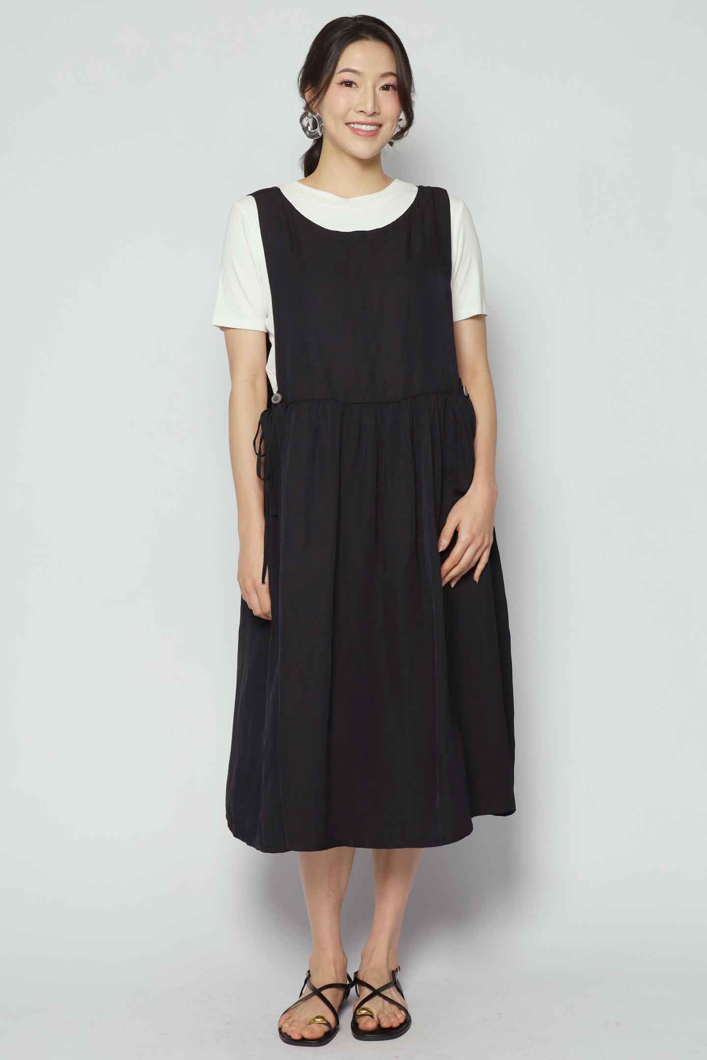 Bingbing Pinafore Dress in Black