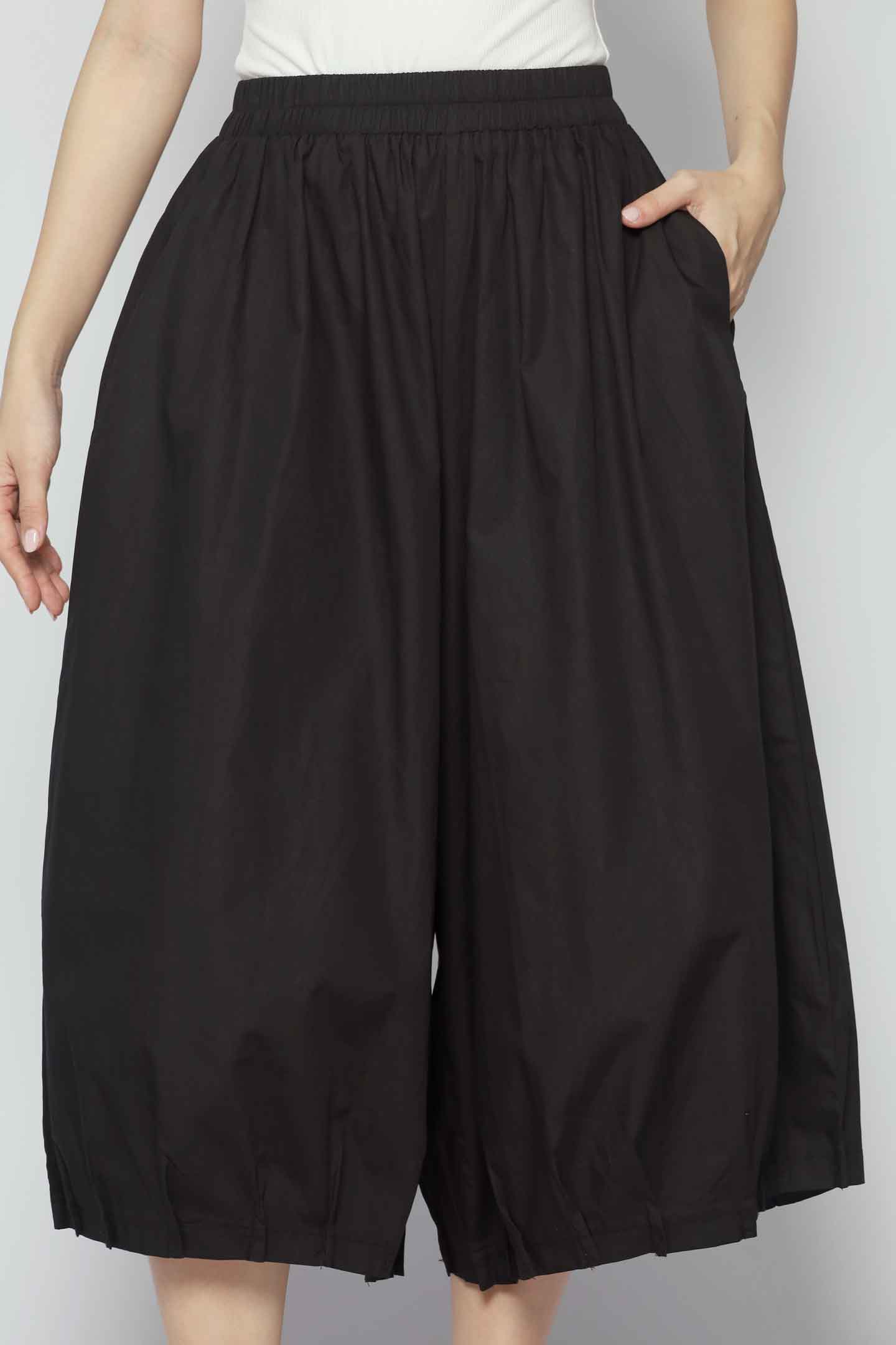 Backorders Blythe Pants in Black