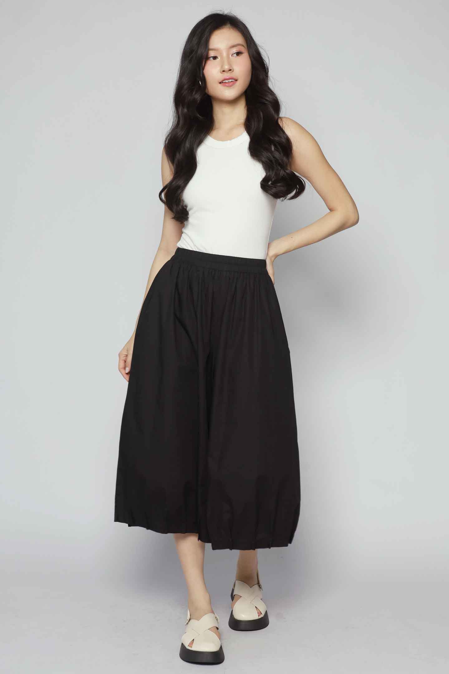 Backorders Blythe Pants in Black