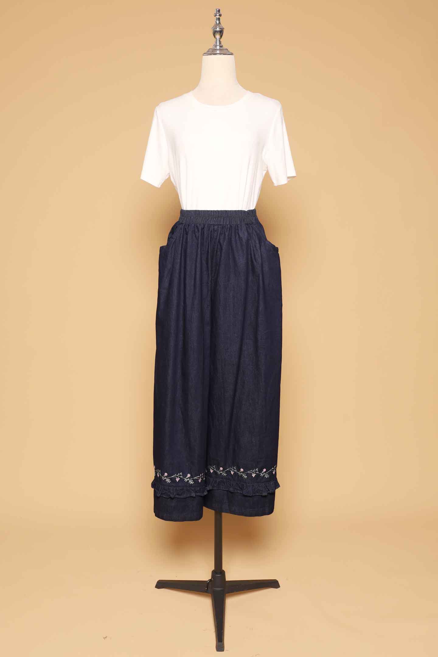 PO - Caca Denim Floral Embroidered Pants