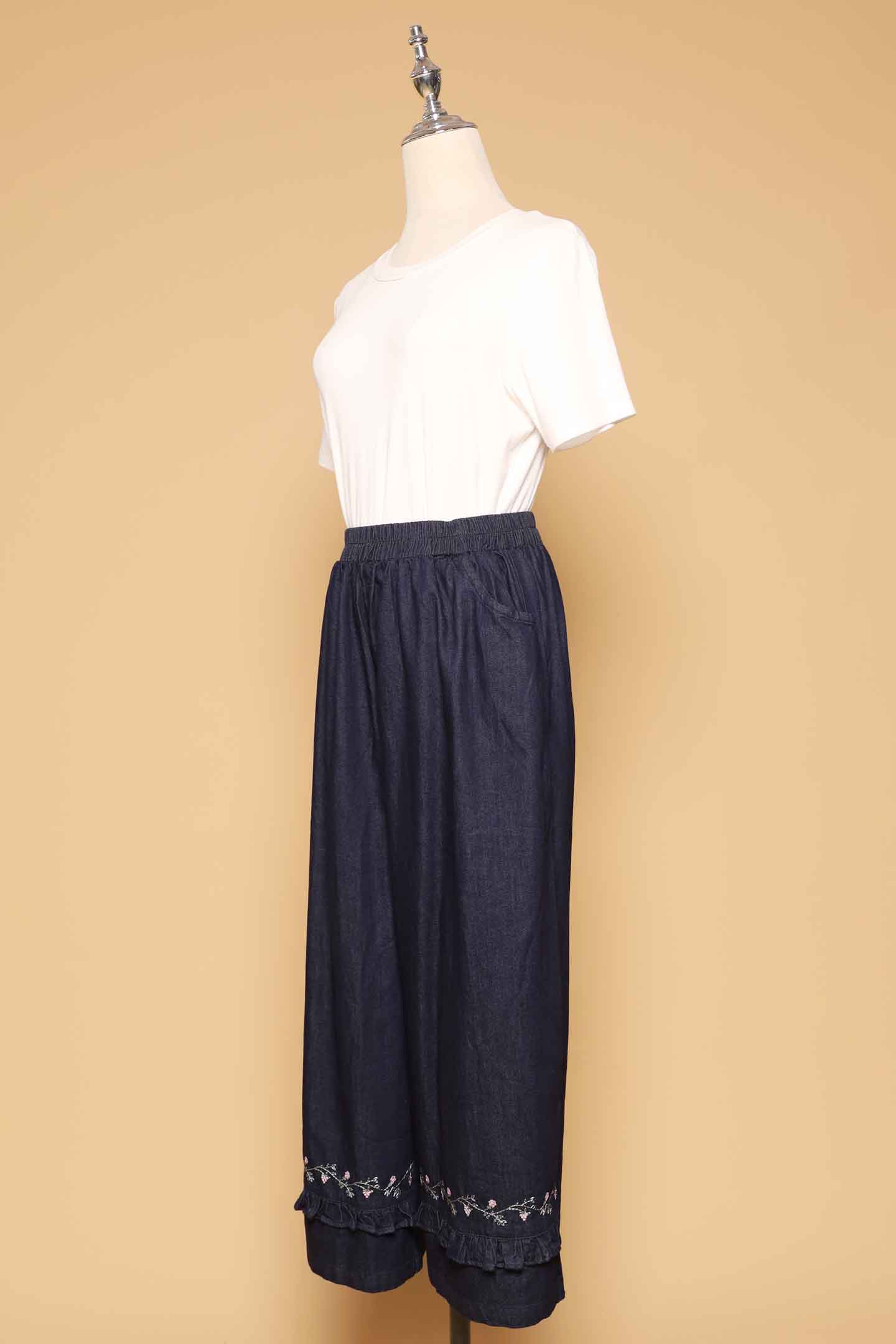 PO - Caca Denim Floral Embroidered Pants