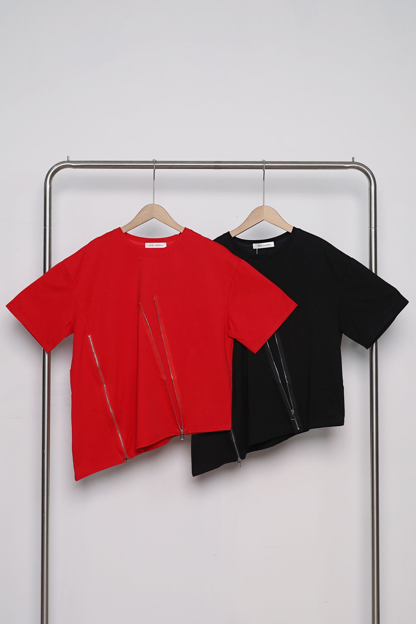 Easy by TE - Cairnhill Zipper Top in Red