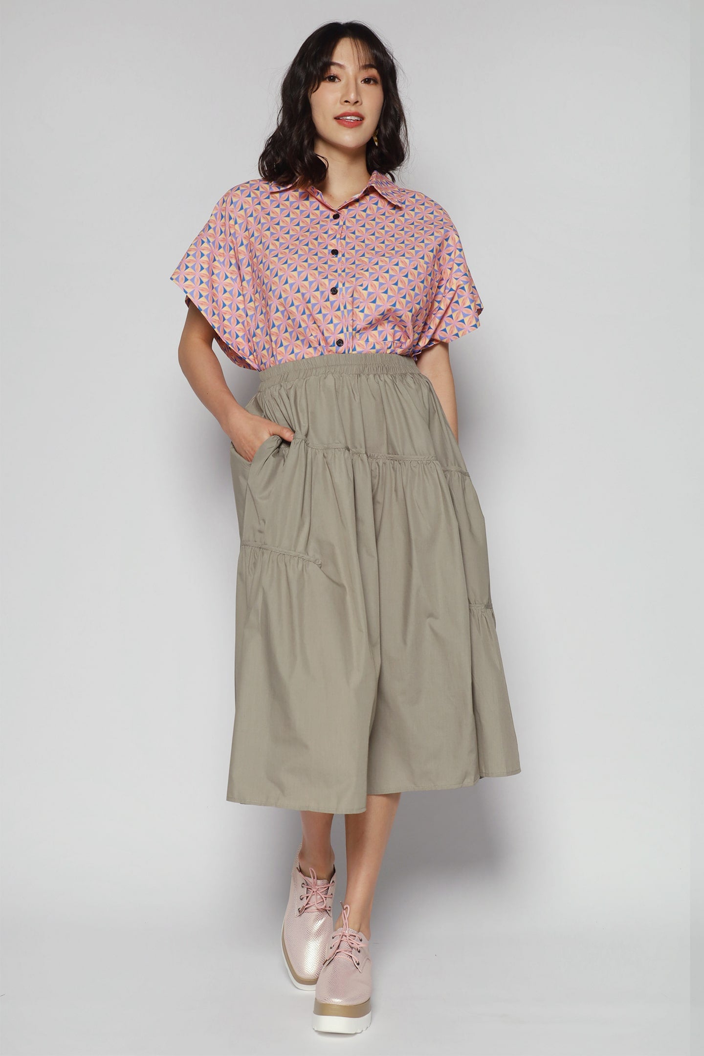Backorders Coxx Skirt in Khaki