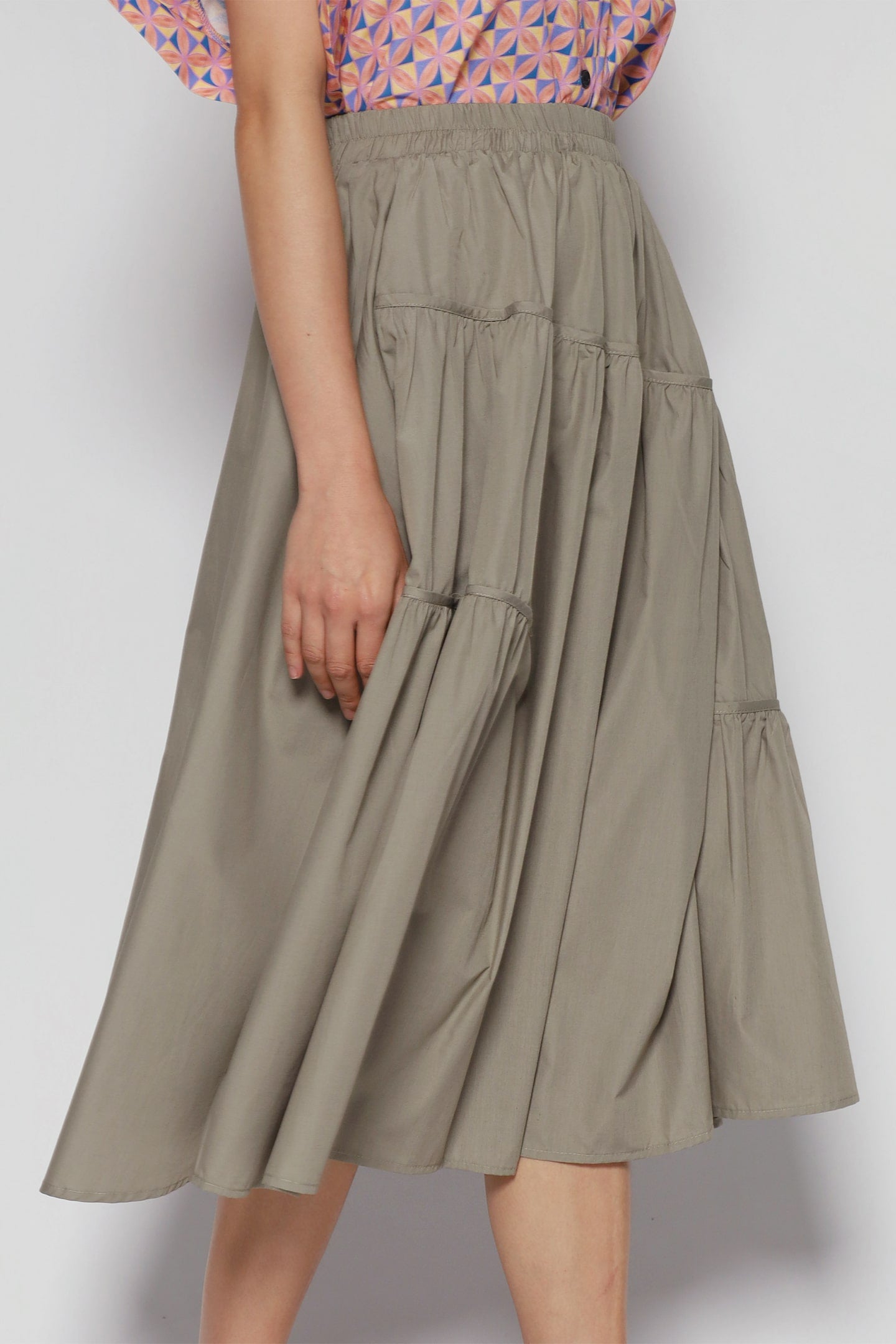 Backorders Coxx Skirt in Khaki