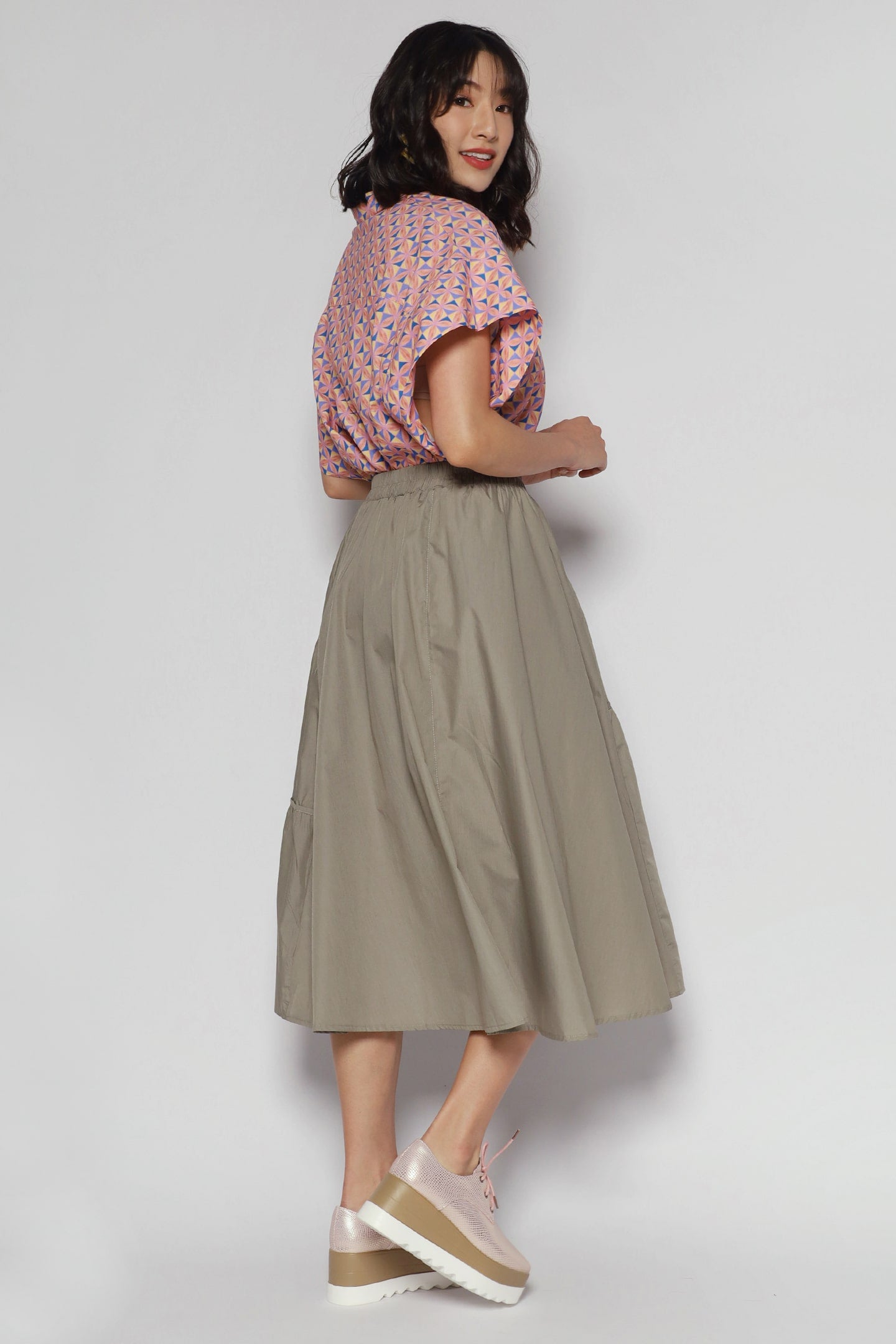 Backorders Coxx Skirt in Khaki
