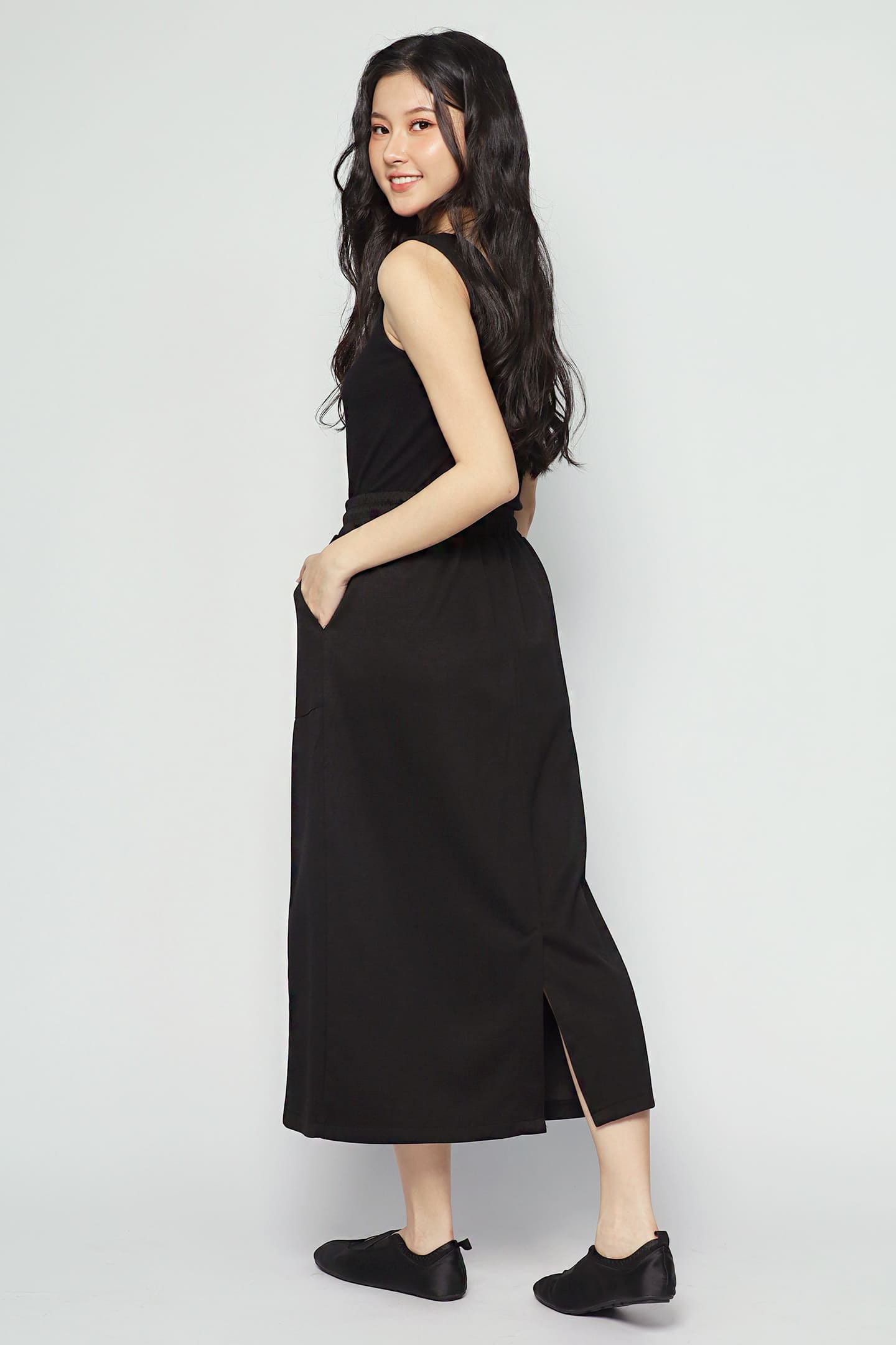 JOY - Day To Night Skirt in Black