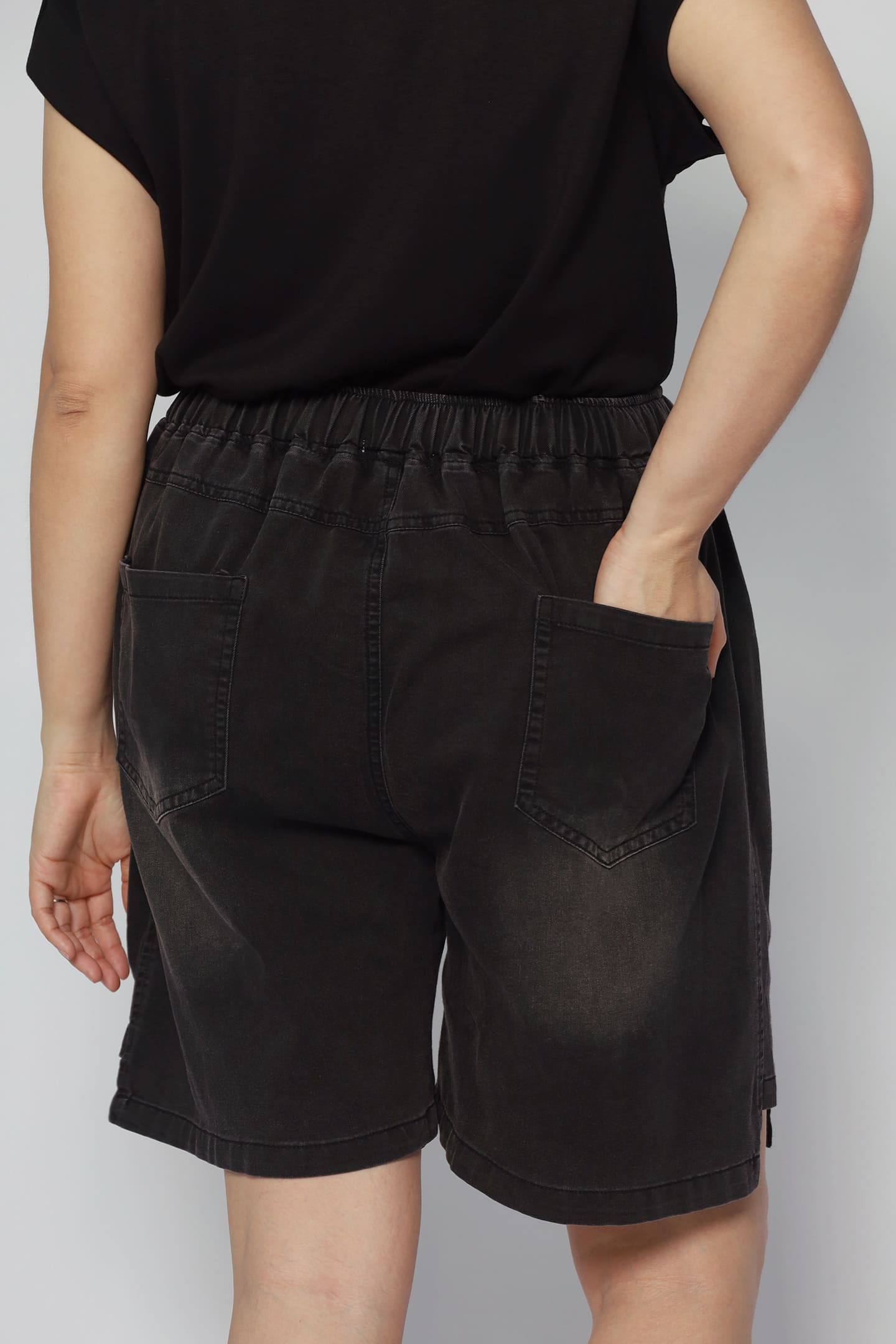 Dottie Shorts in Black Denim