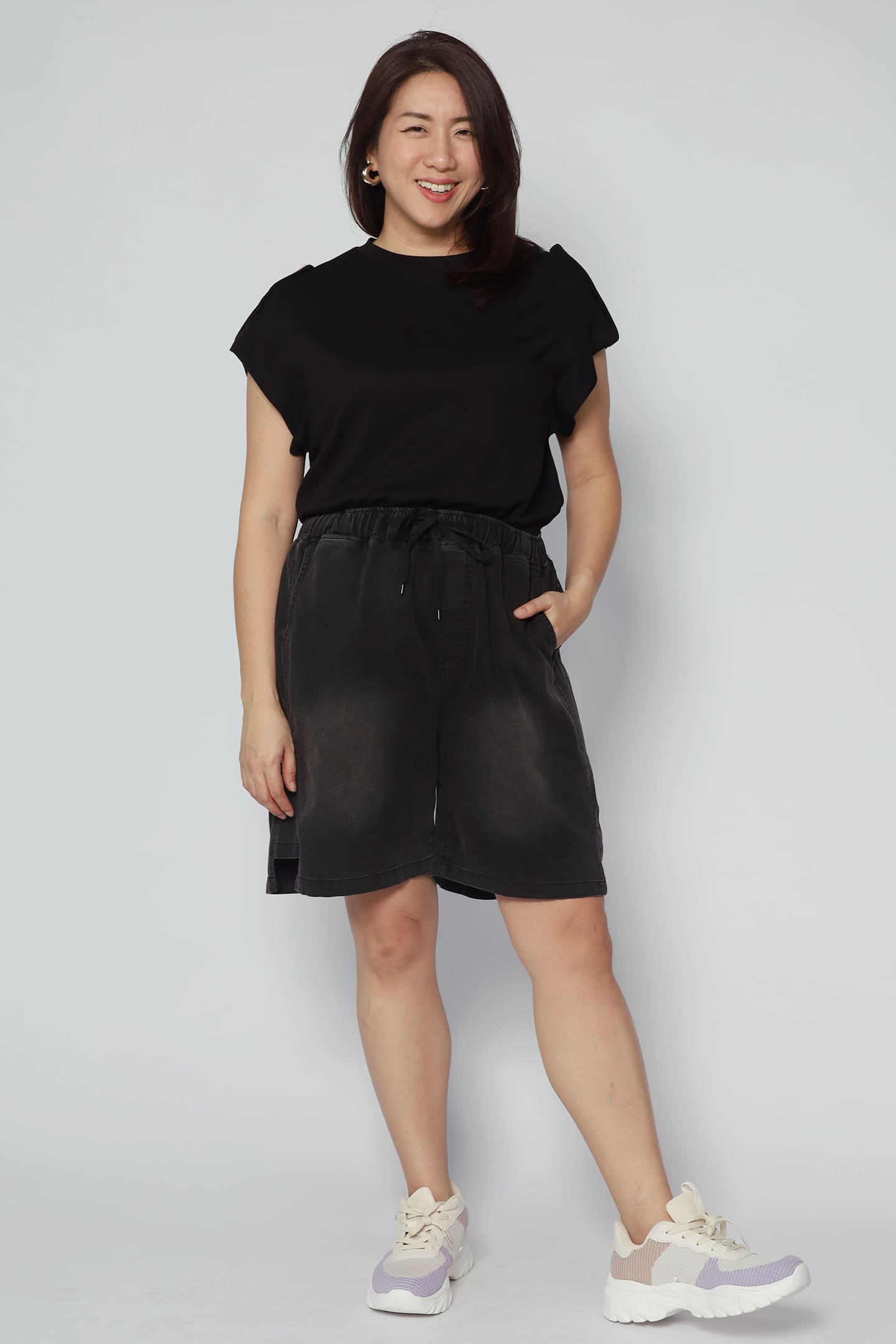 Dottie Shorts in Black Denim