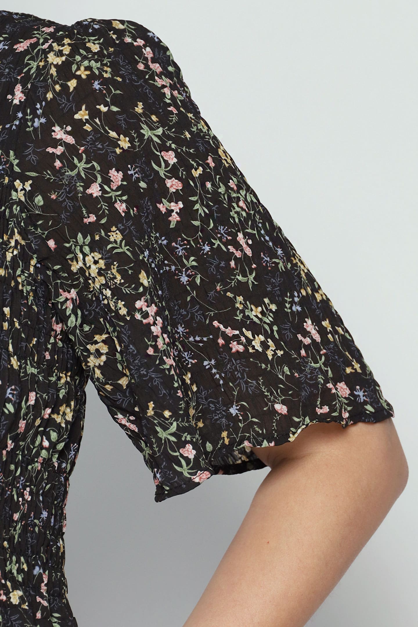 Dovina Dress in Daisy Veil