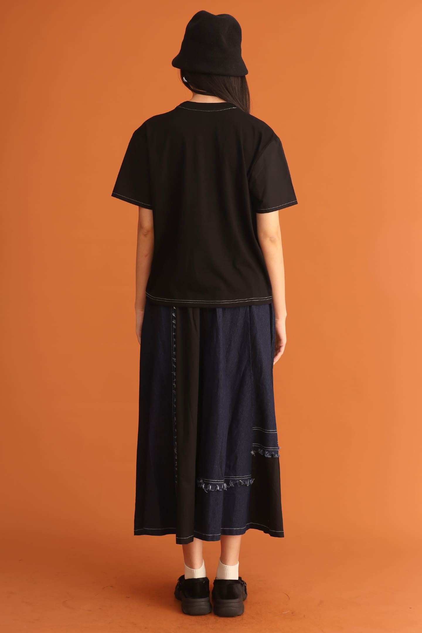 CHOSEN - Elias Pocket Trimming Top in Black