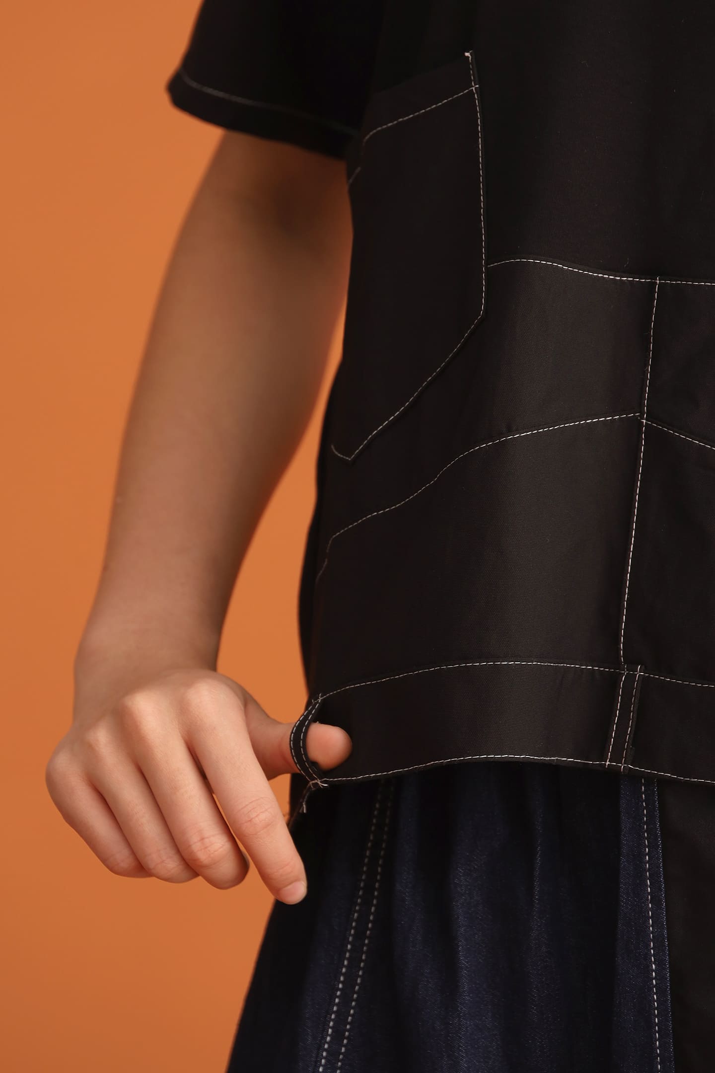 CHOSEN - Elias Pocket Trimming Top in Black