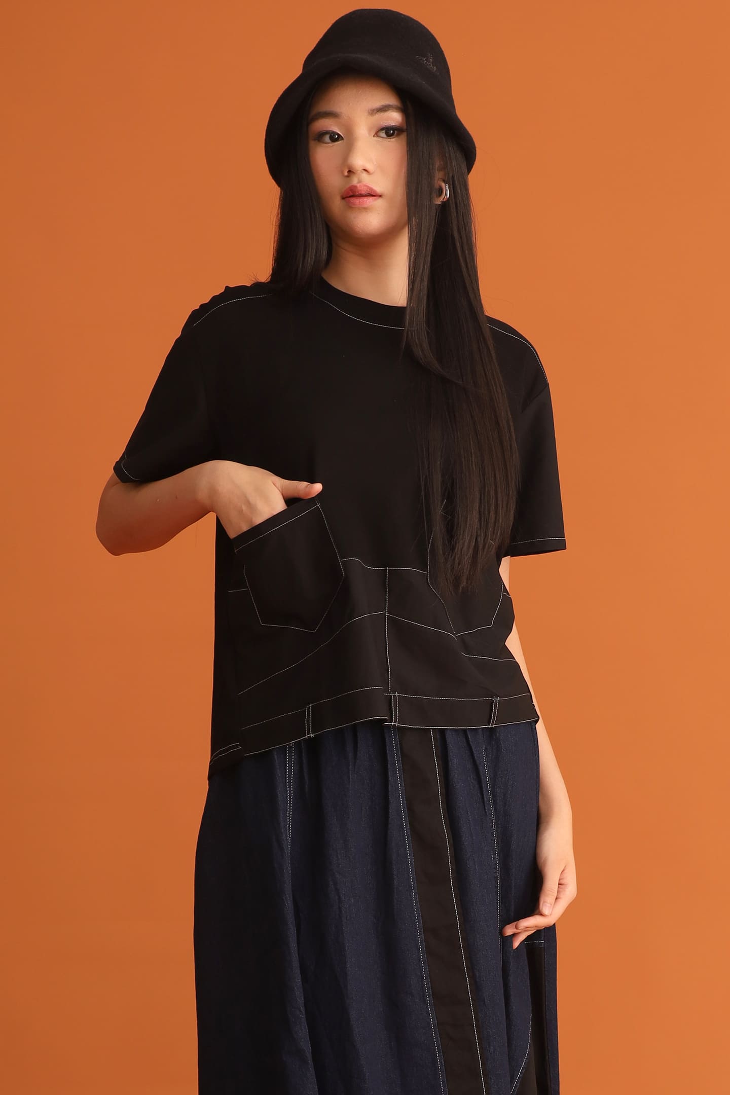 CHOSEN - Elias Pocket Trimming Top in Black
