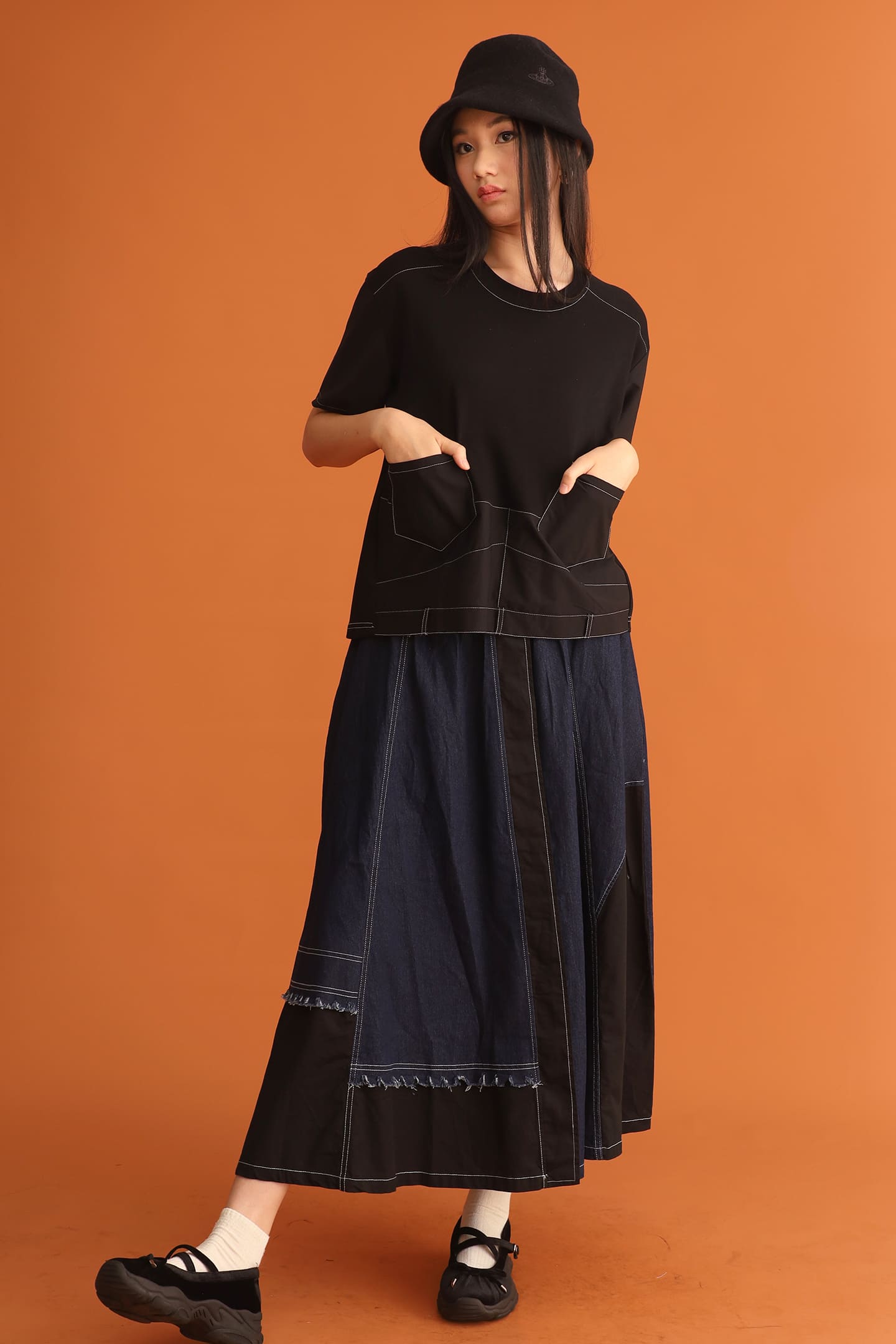 CHOSEN - Elias Pocket Trimming Top in Black