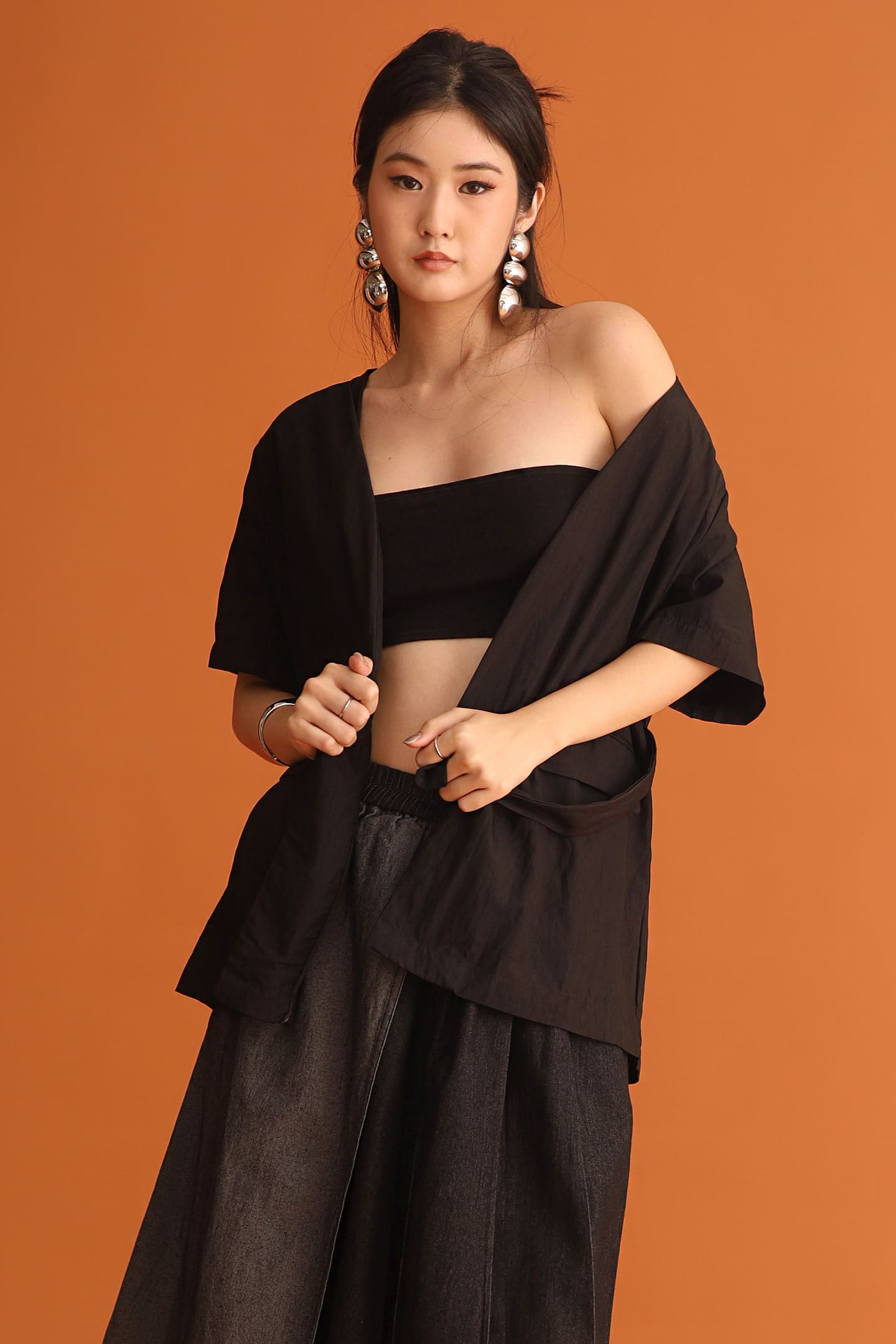 CHOSEN - Frontrow Blazer in Black