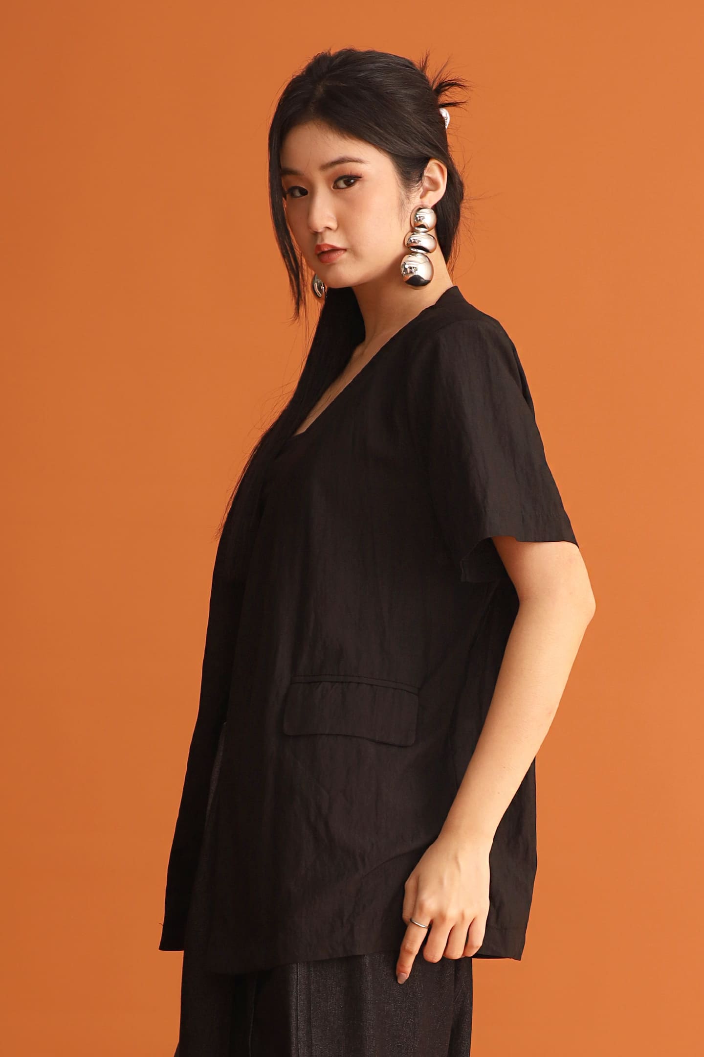 CHOSEN - Frontrow Blazer in Black