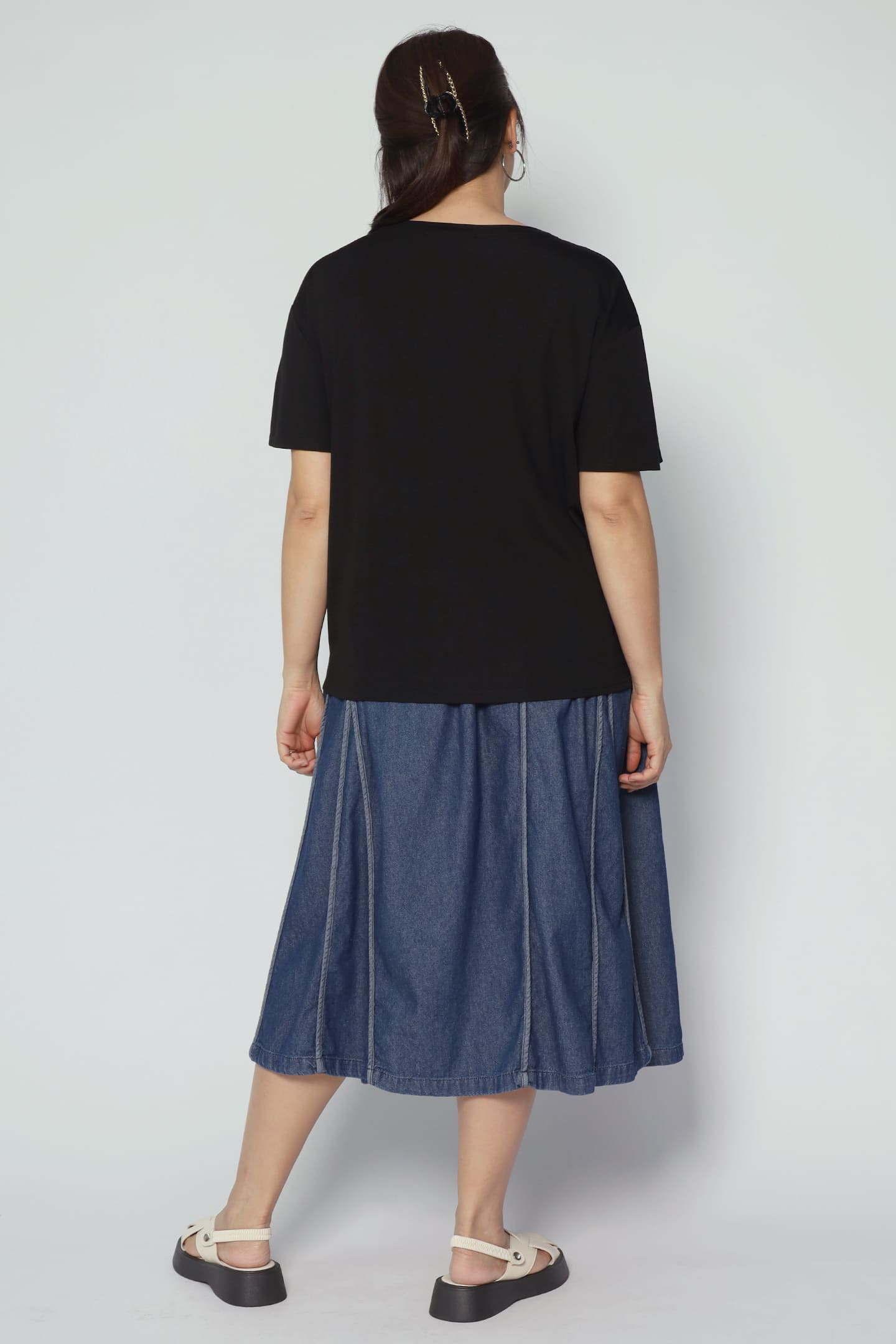 Backorders Easy By TE - Goob Asymmetrical Pocket Top in Black