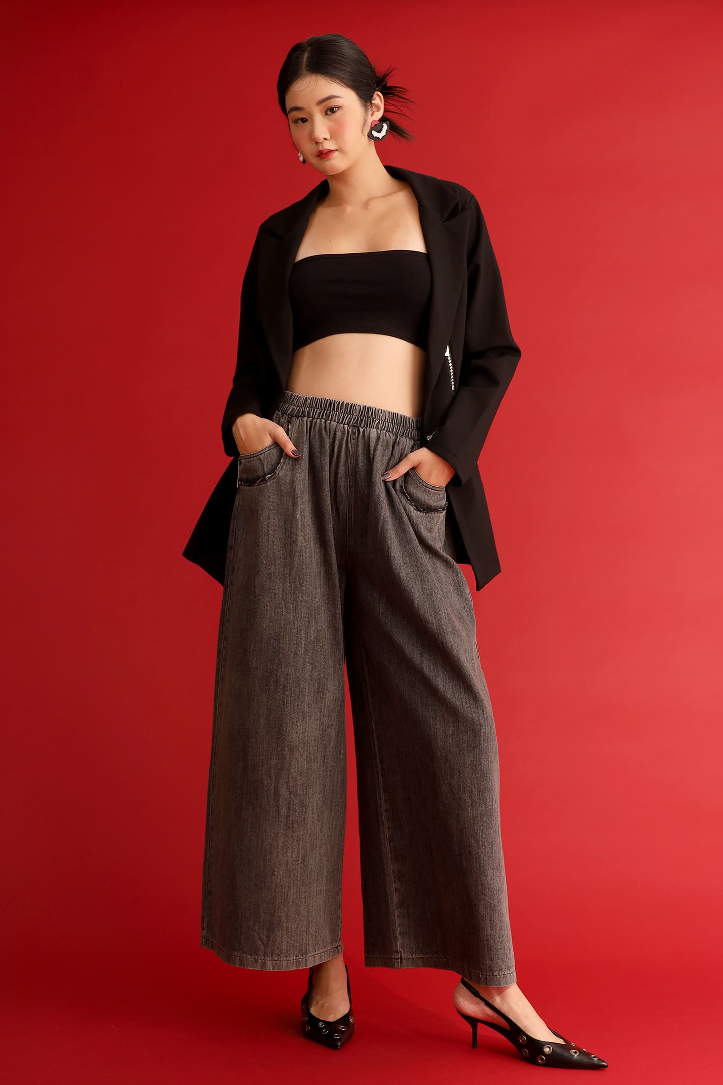 CHOSEN - Hoi Denim Jeans in Black