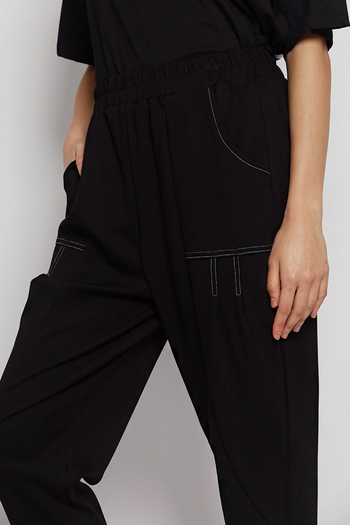 Owen Trimming Pants in Black